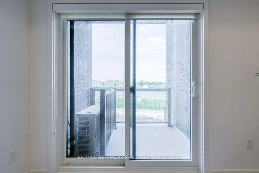 18 Lytham Green Circle, #10