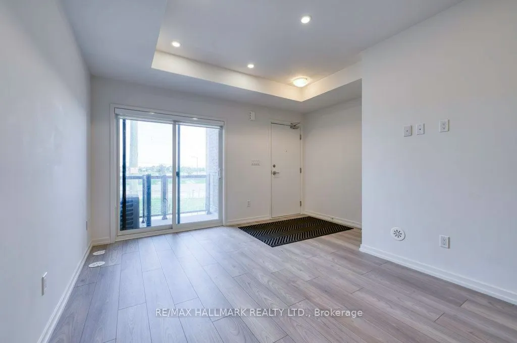 18 Lytham Green Circle, #10