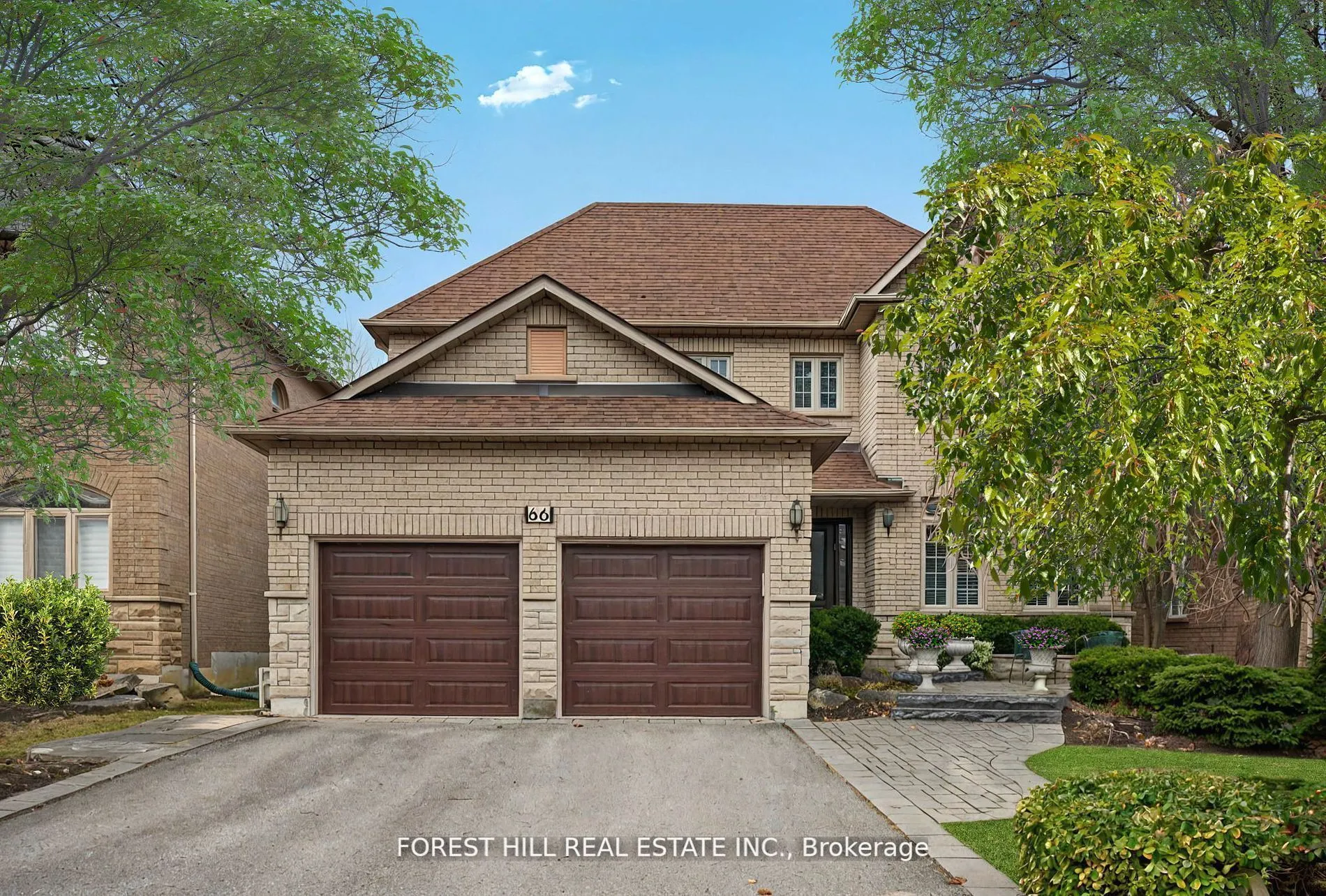 66 Sanibel Crescent
