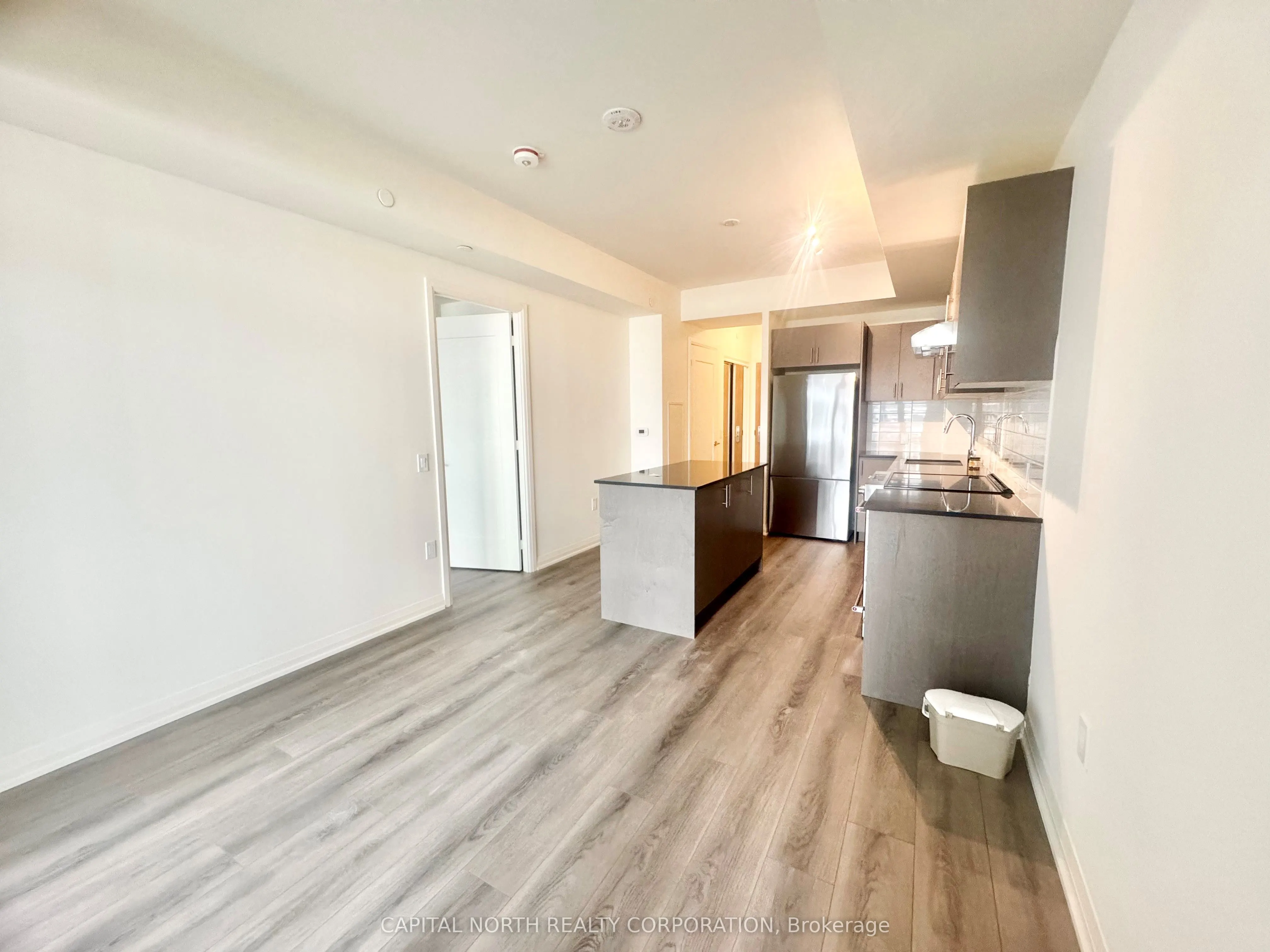 8960 Jane Street, #334