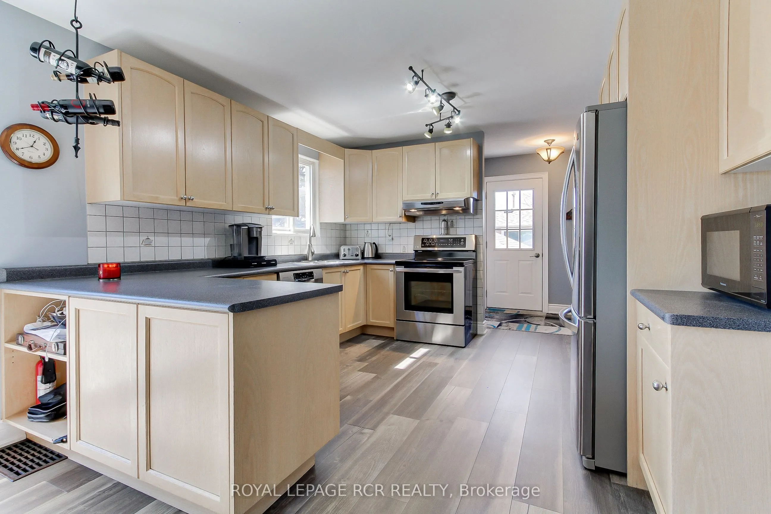 6 Buce Avenue
