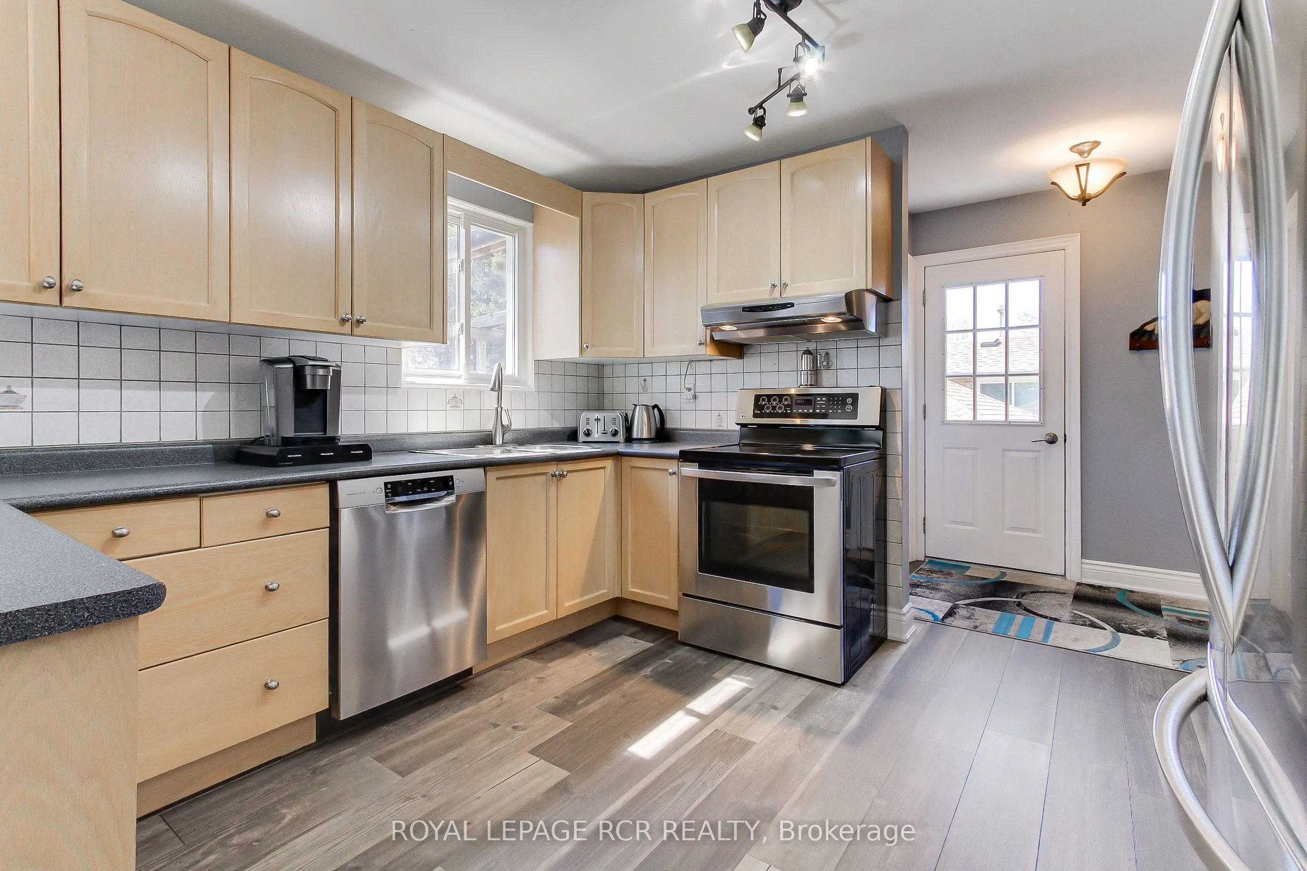 6 Buce Avenue