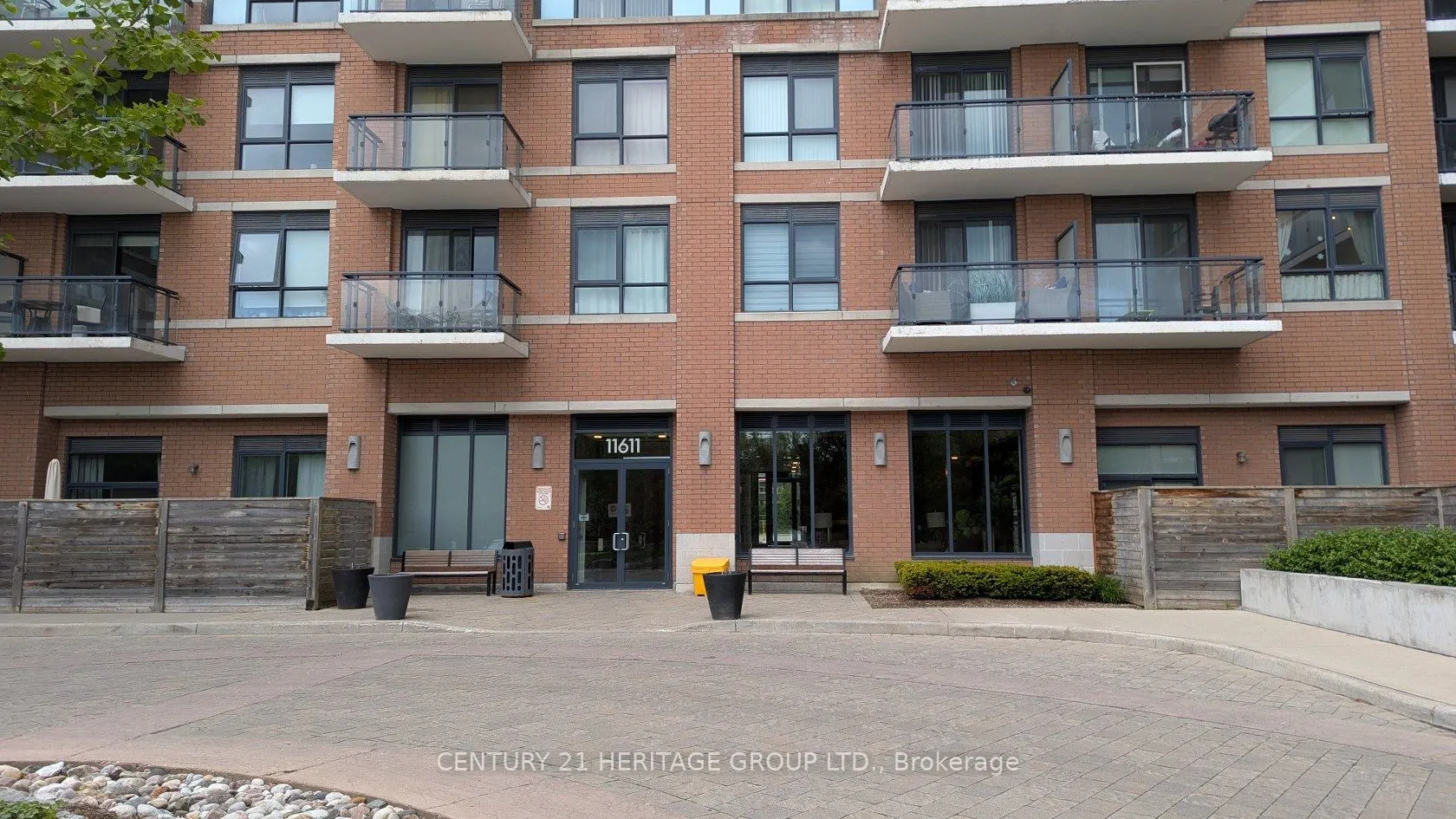 11611 Yonge Street, #701