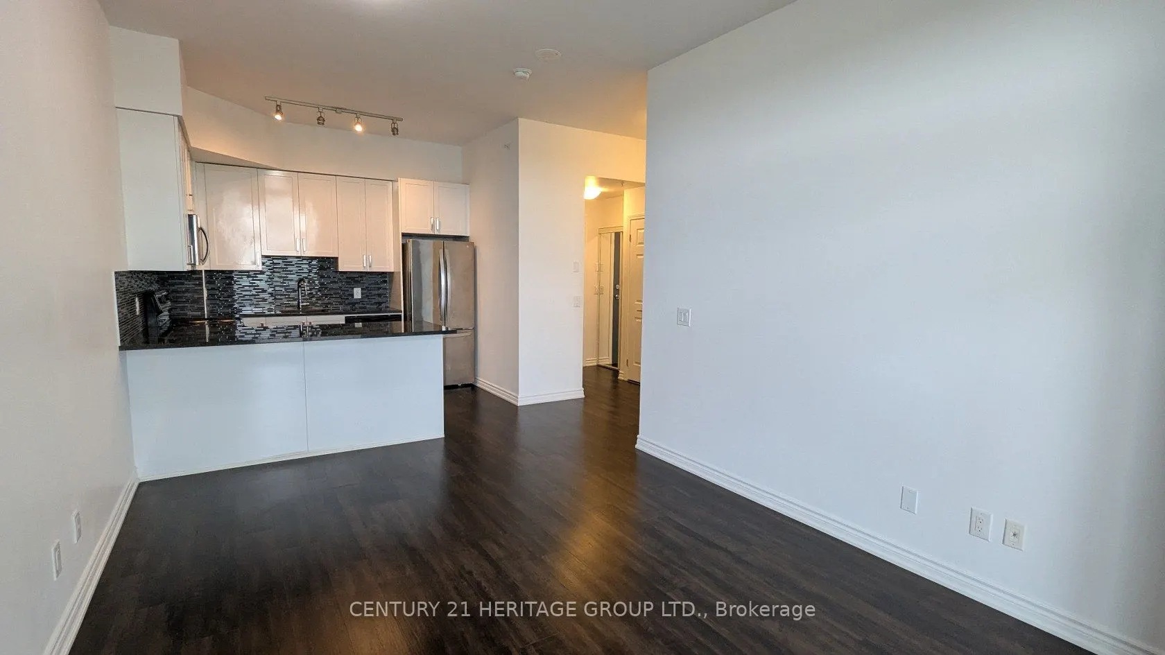 11611 Yonge Street, #701