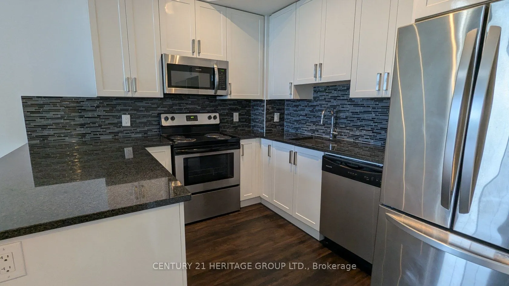 11611 Yonge Street, #701