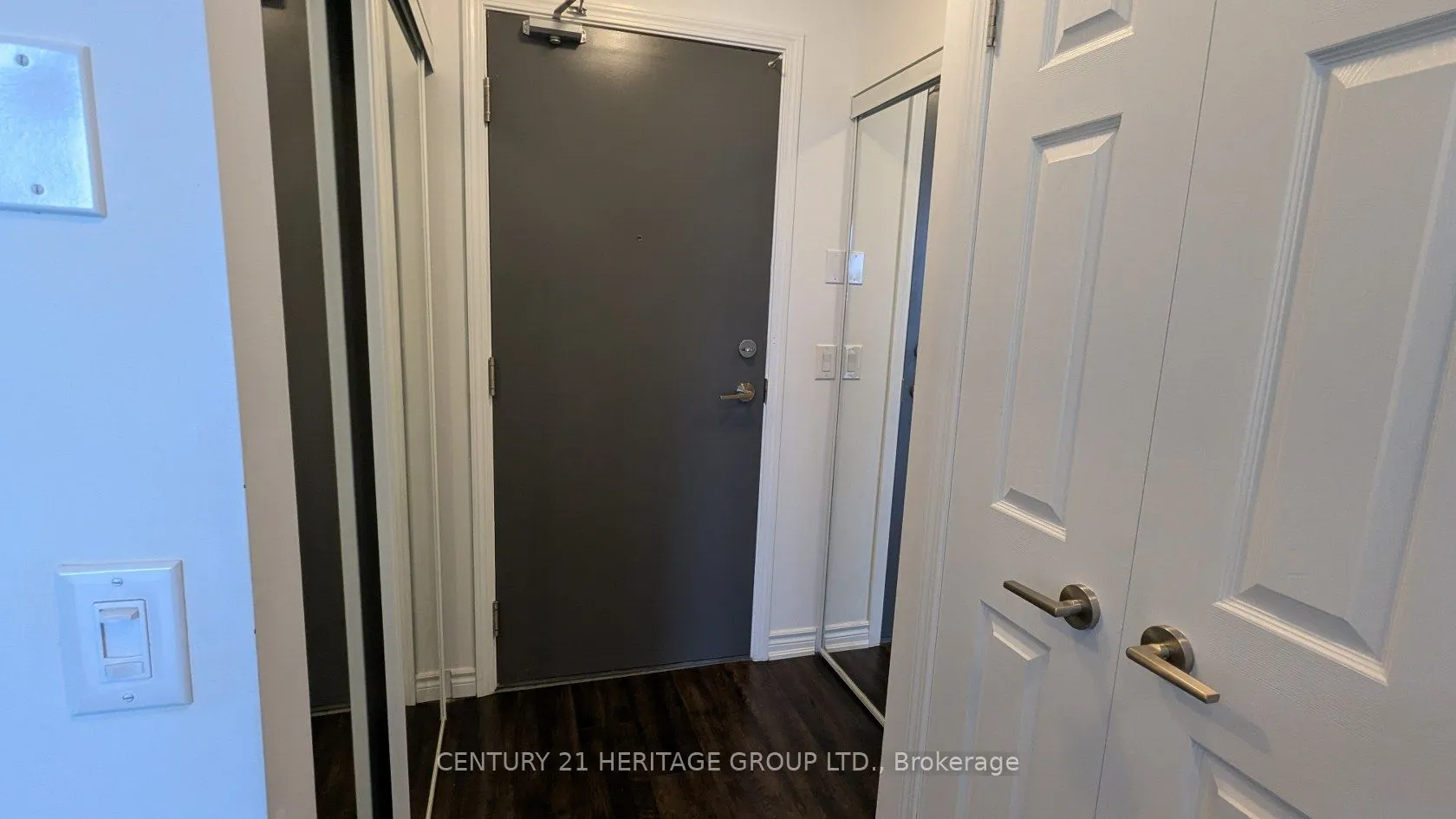 11611 Yonge Street, #701