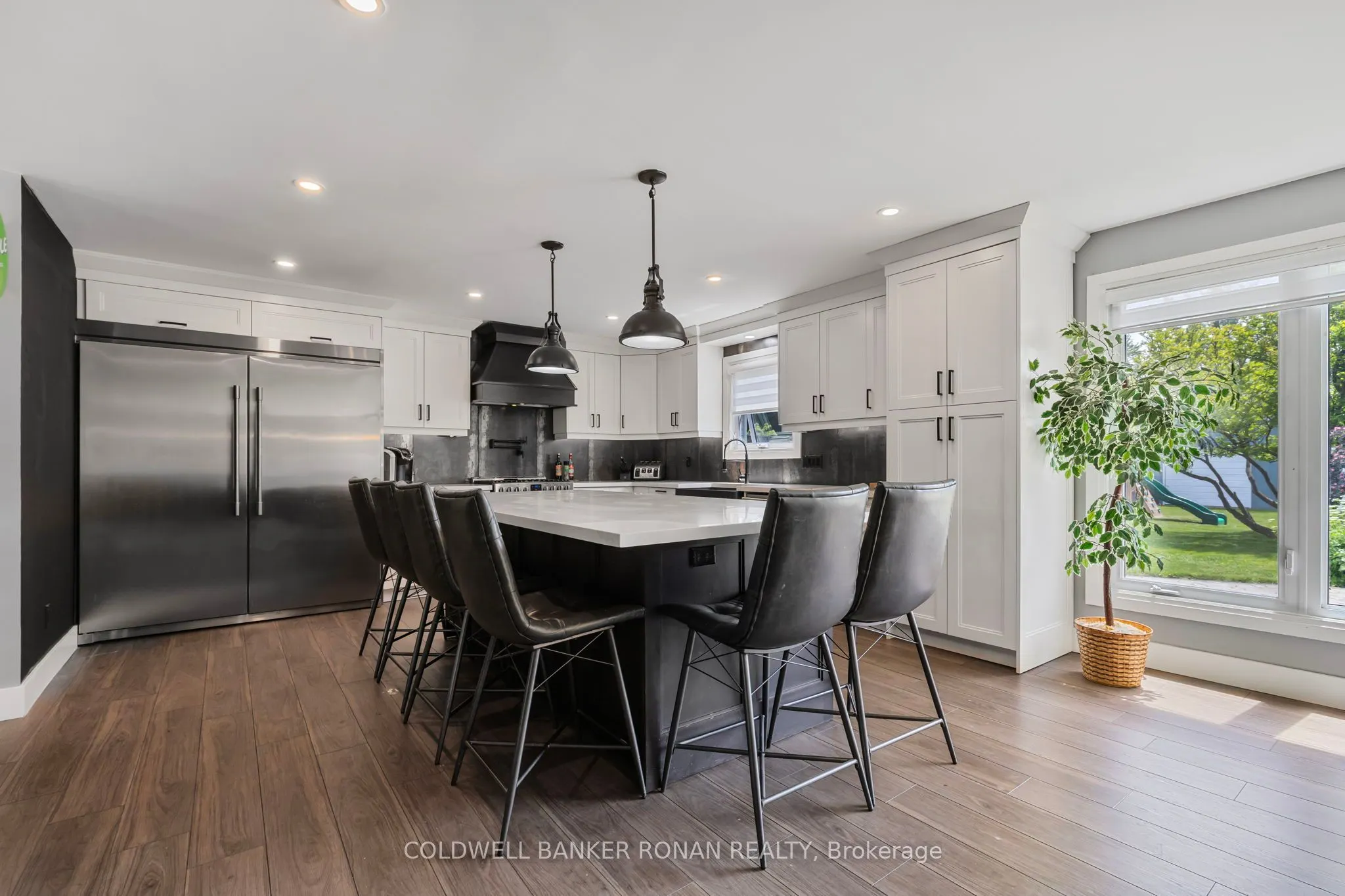 143 Albert Street W
