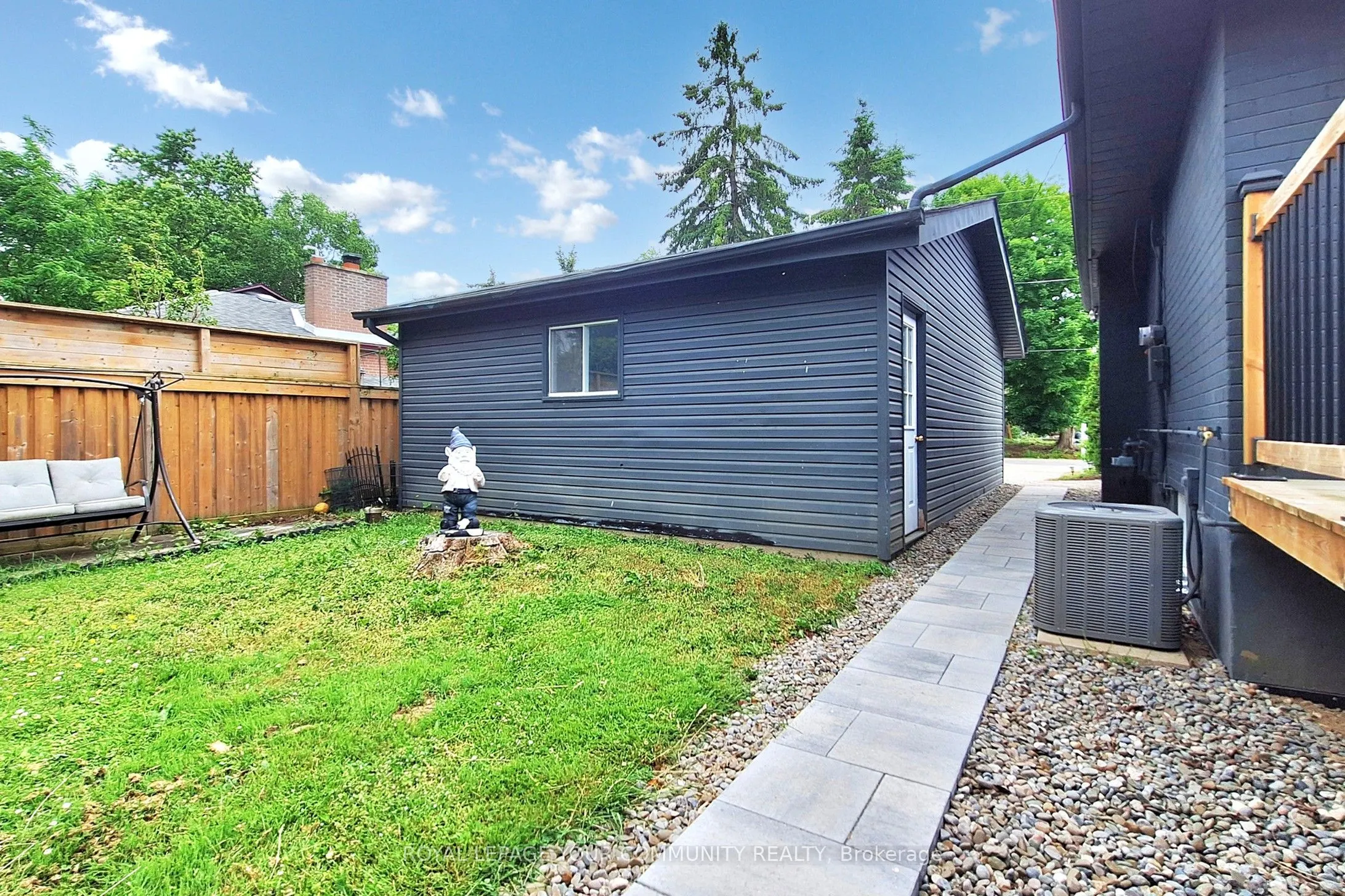 16095 7th Concession Road
