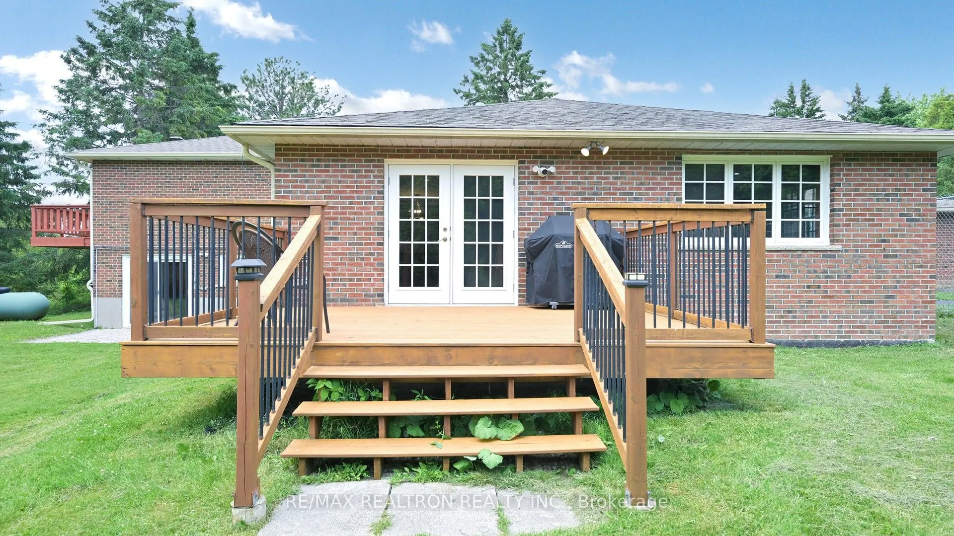 2521 Mt Albert Road