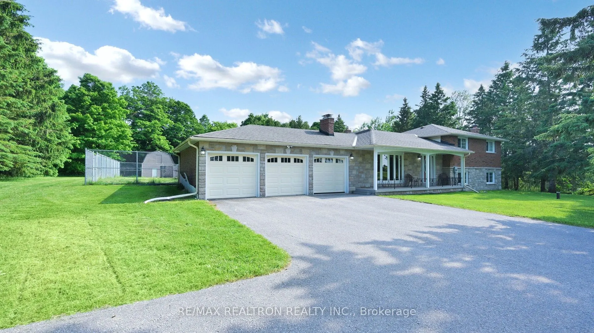 2521 Mt Albert Road