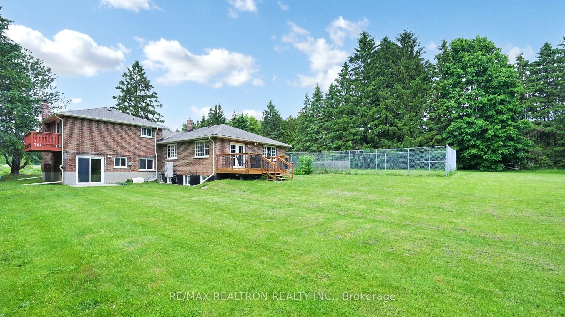 2521 Mt Albert Road