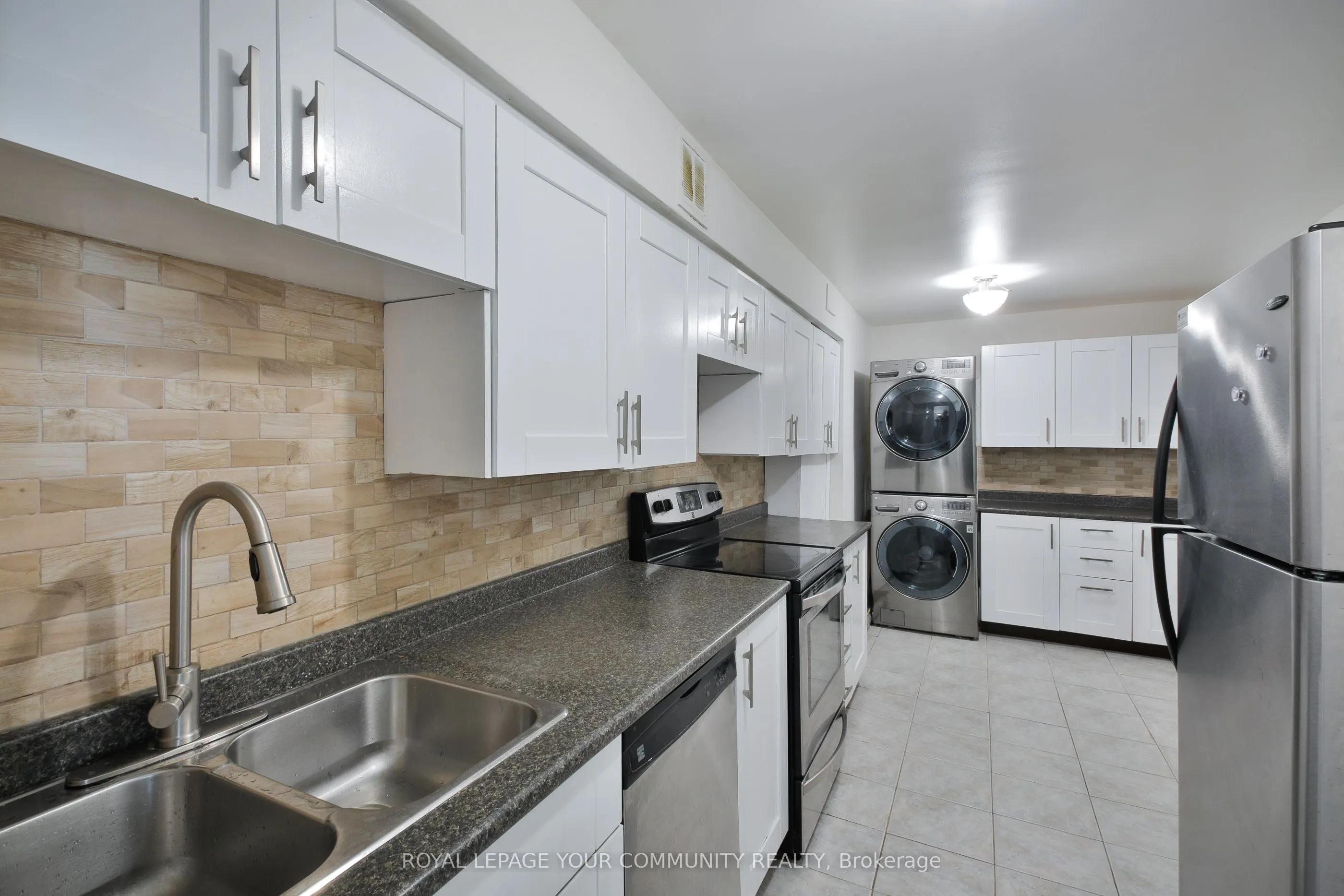 80 Inverlochy Boulevard, #504