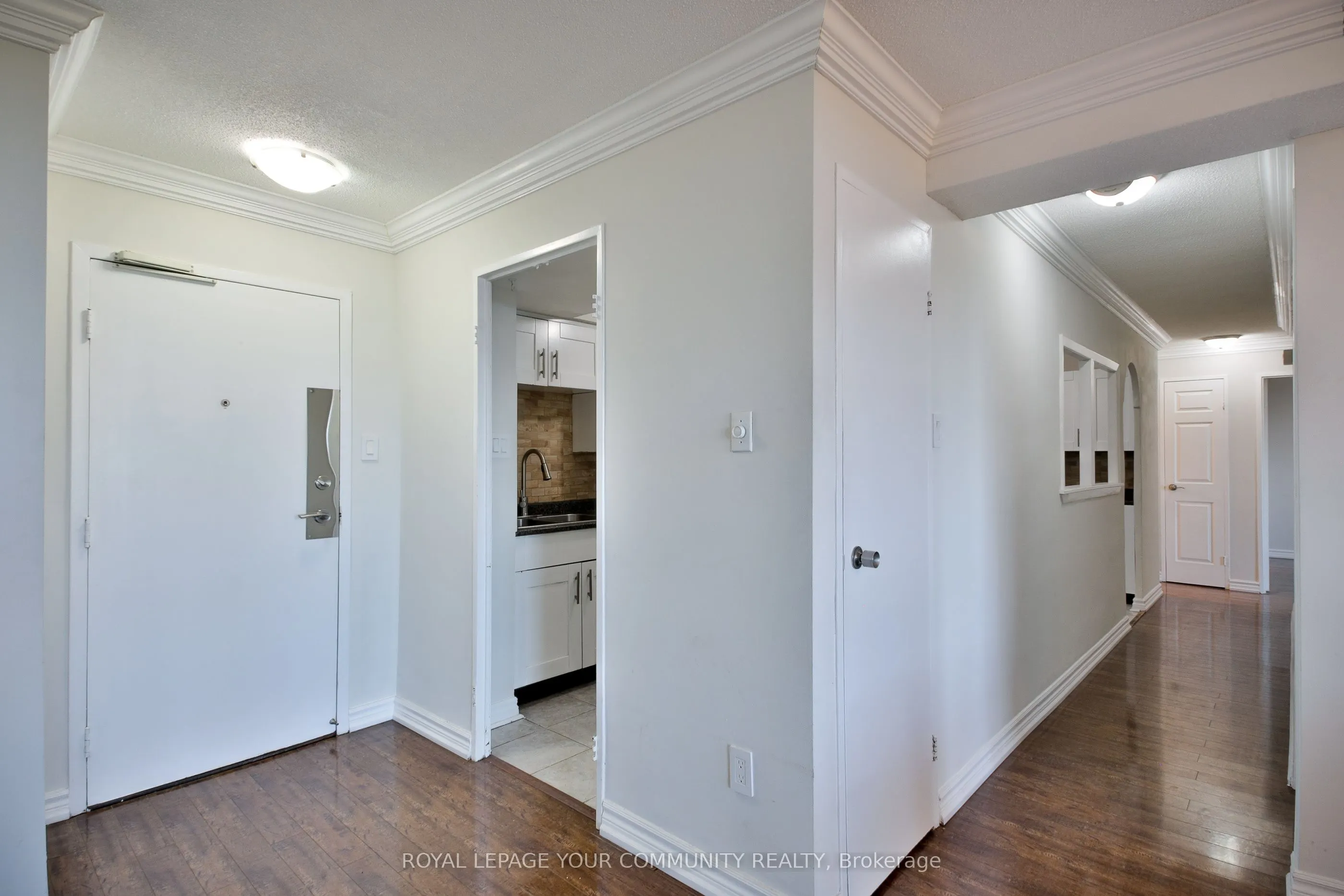80 Inverlochy Boulevard, #504
