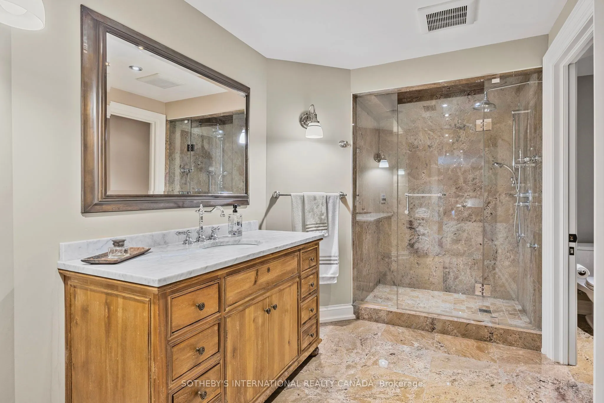 43 Woodland Acres Crescent