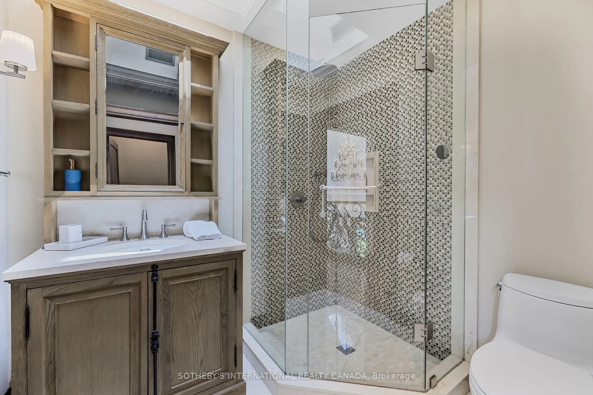 43 Woodland Acres Crescent