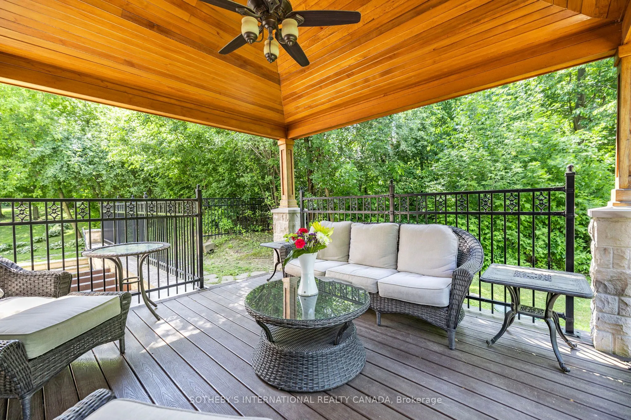 43 Woodland Acres Crescent