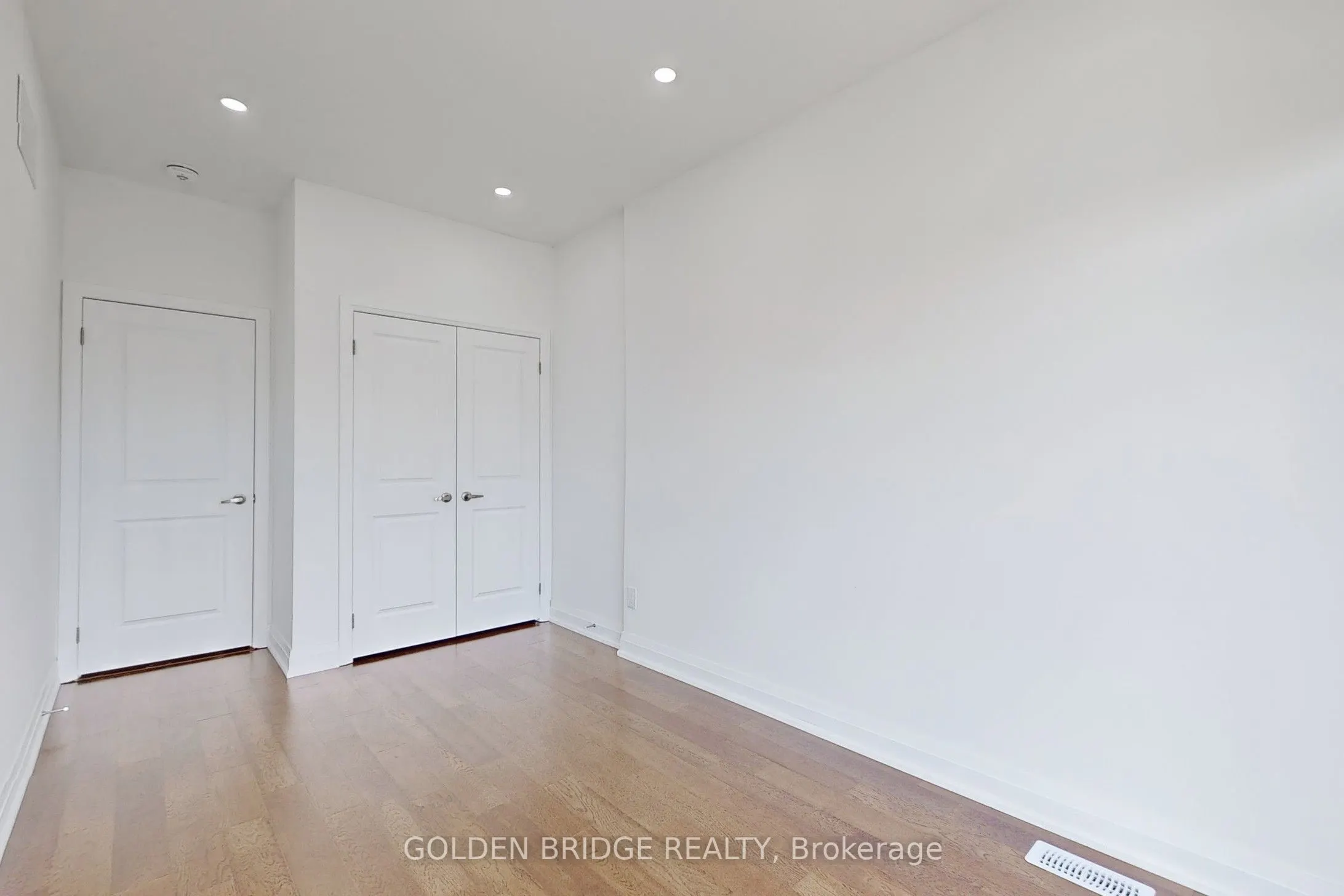 21 Persica Street
