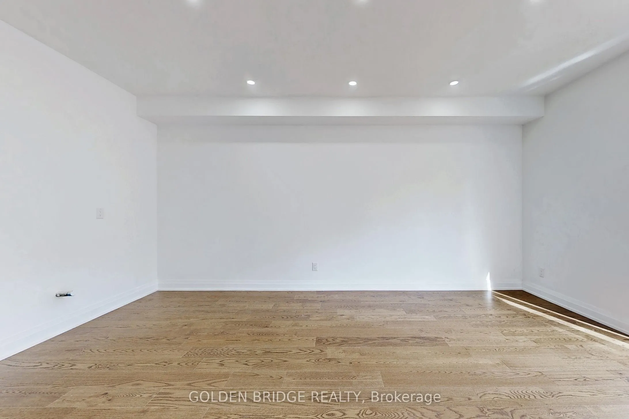 21 Persica Street