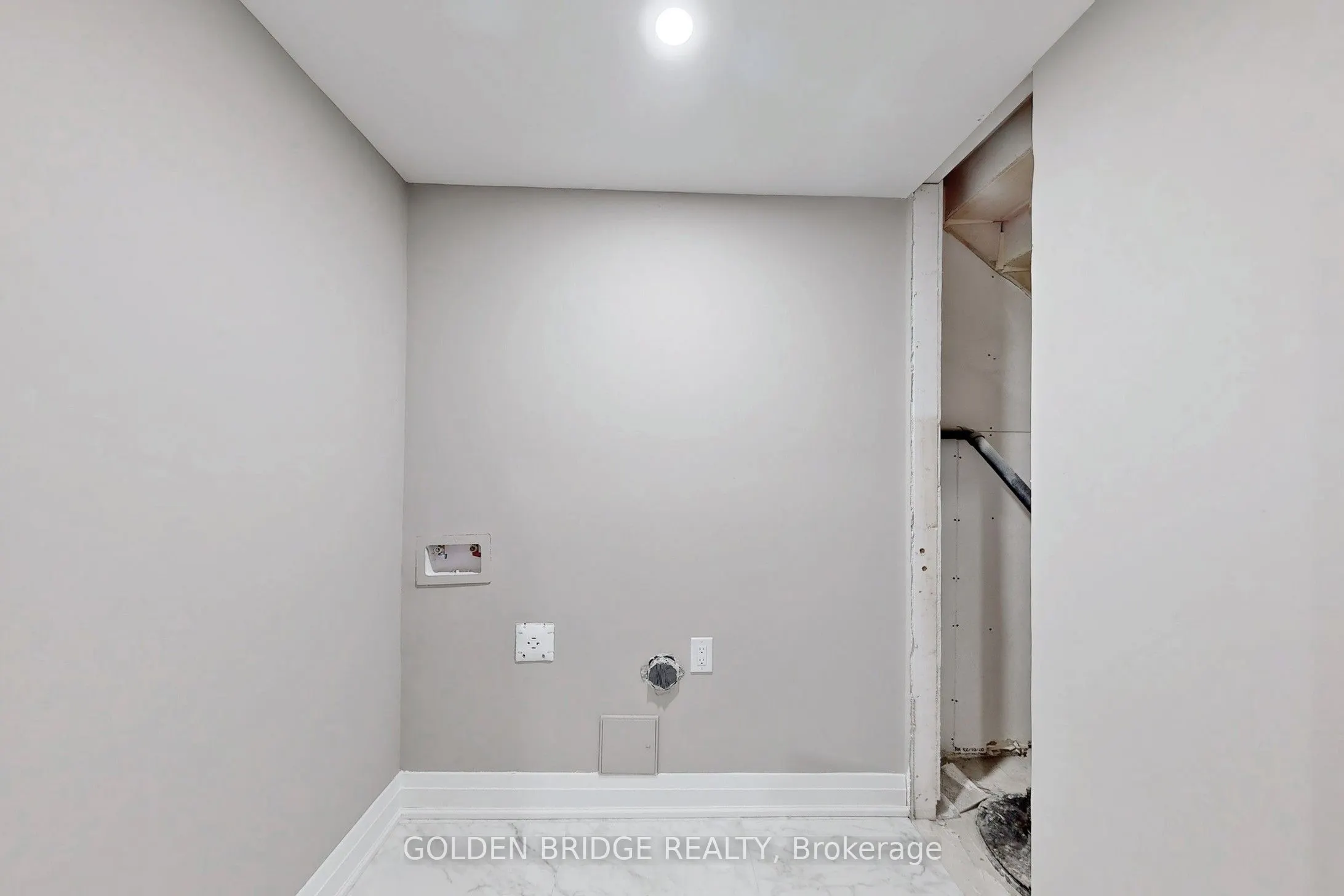 21 Persica Street