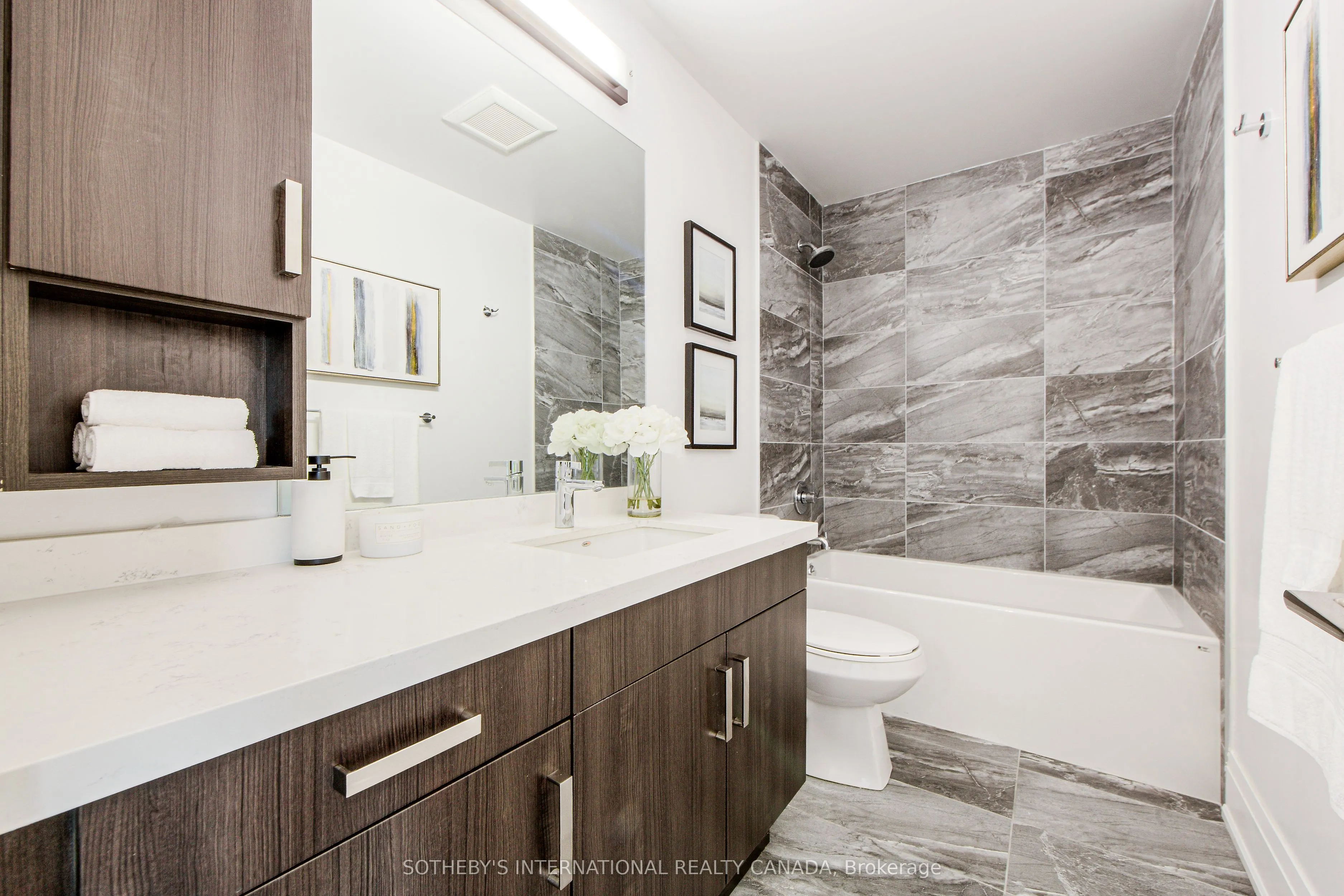 21 Sir Frederick Banting Way, #1
