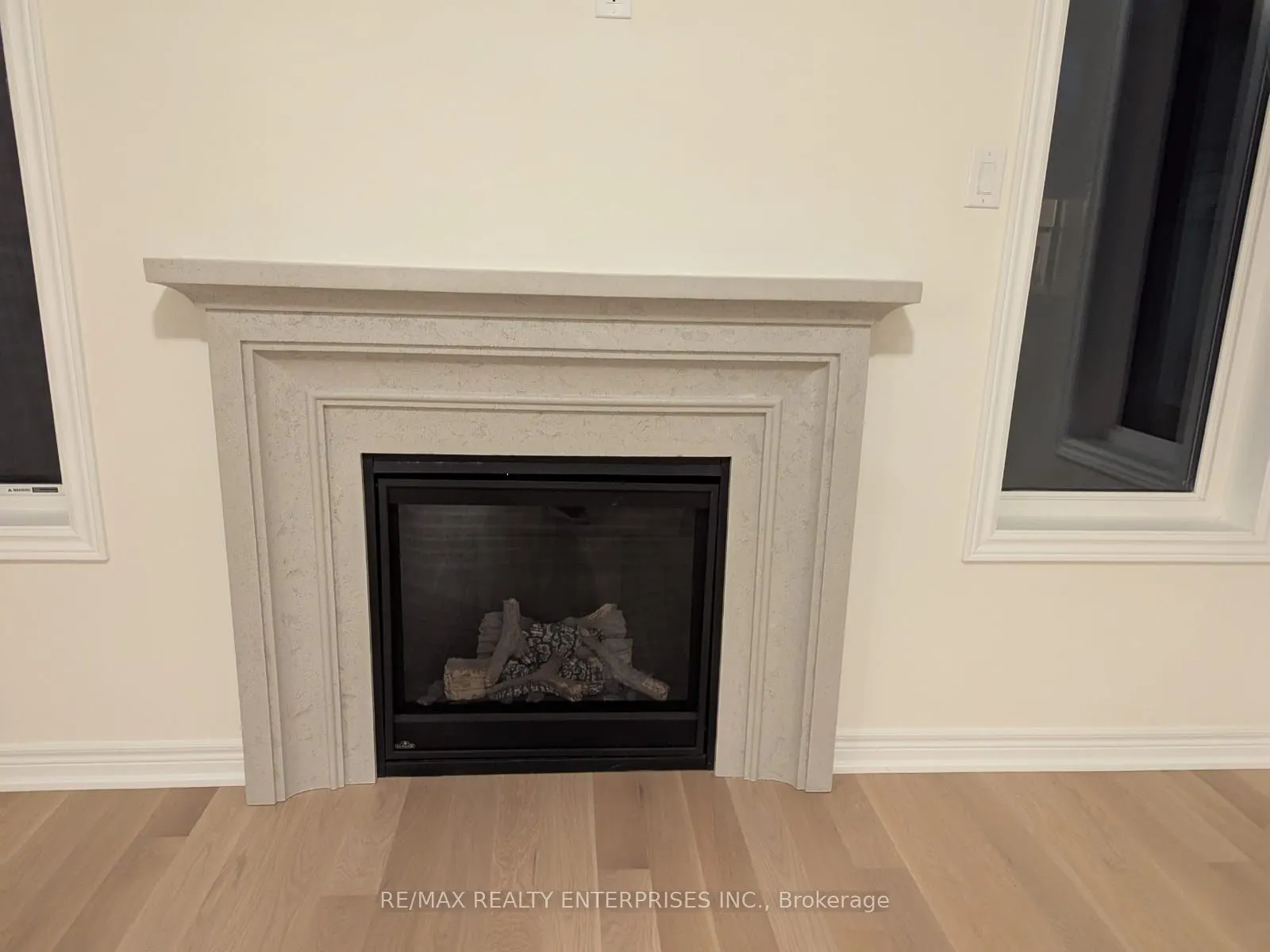 1279 Davis Loop