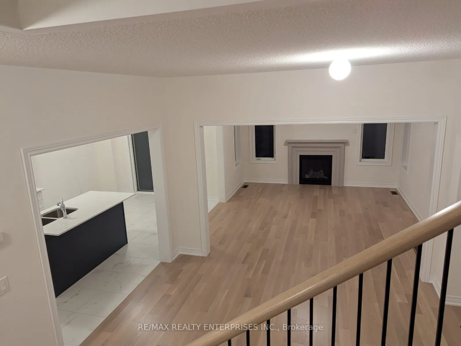 1279 Davis Loop
