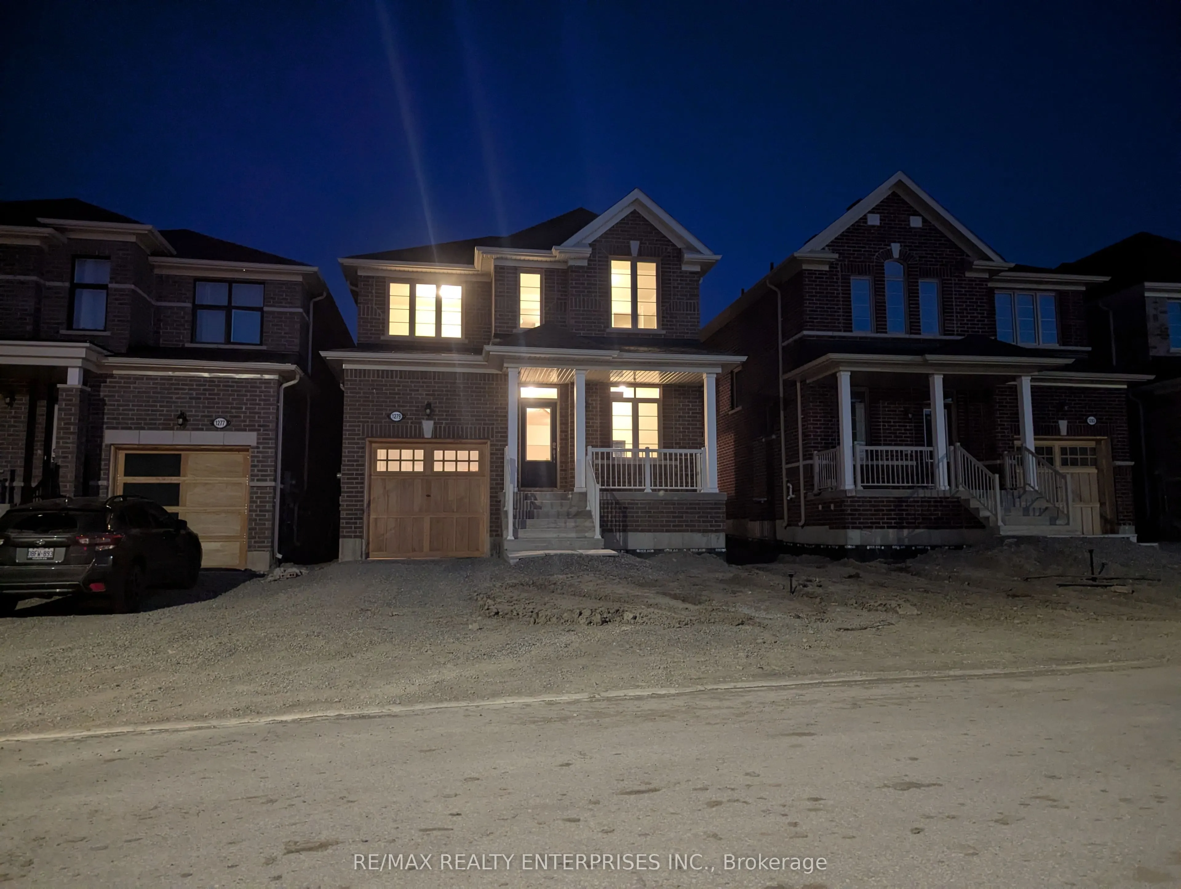 1279 Davis Loop