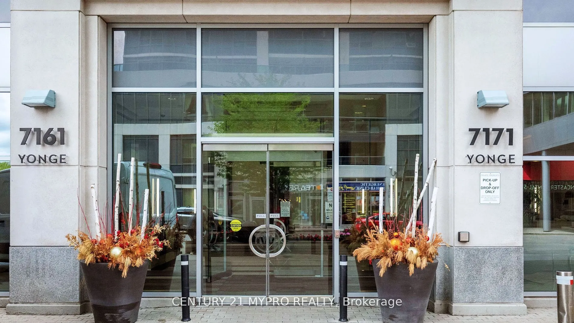 7171 Yonge Street NW, #2807