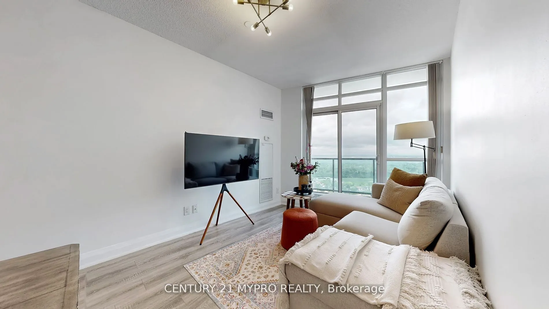 7171 Yonge Street NW, #2807