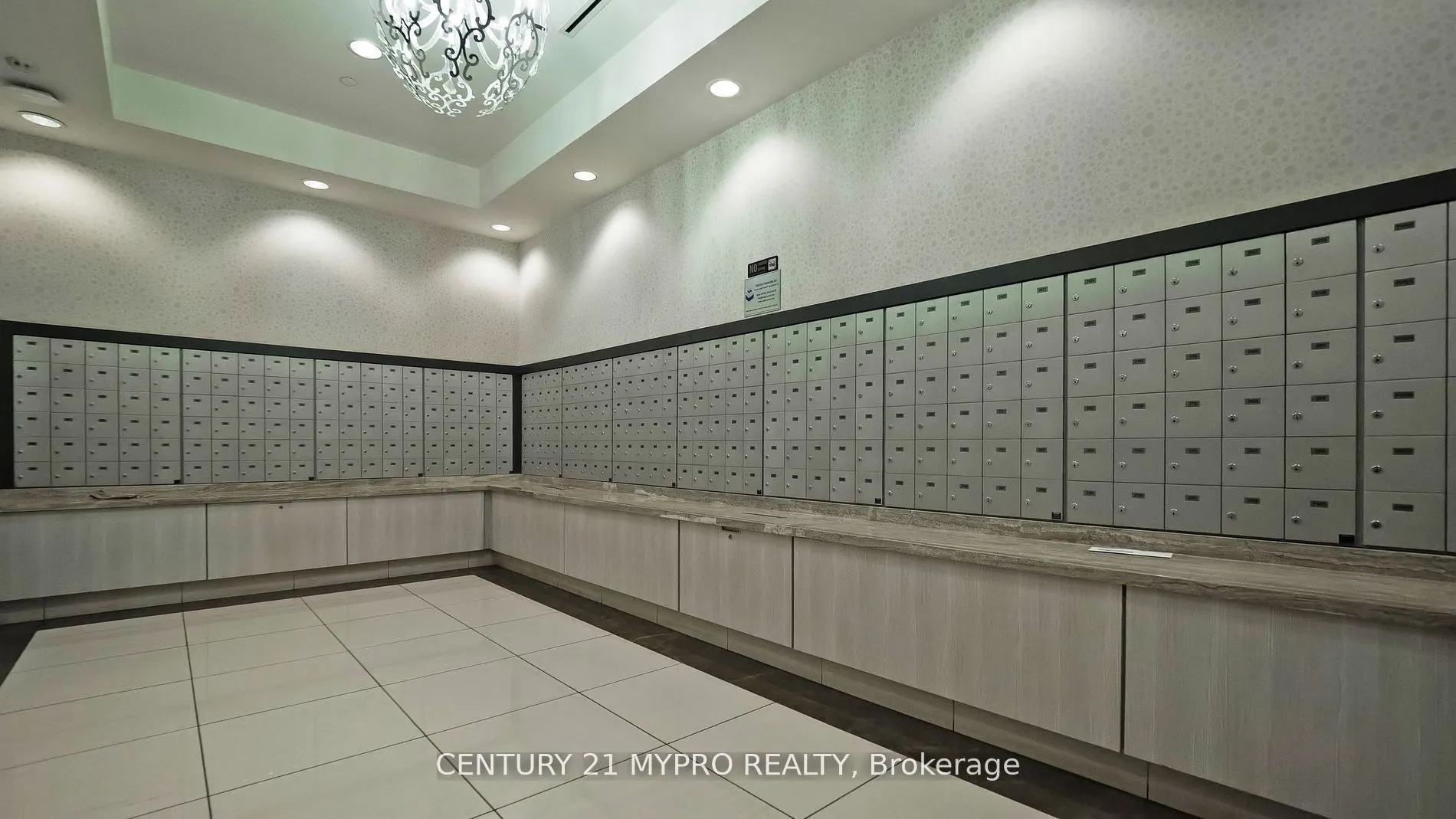 7171 Yonge Street NW, #2807