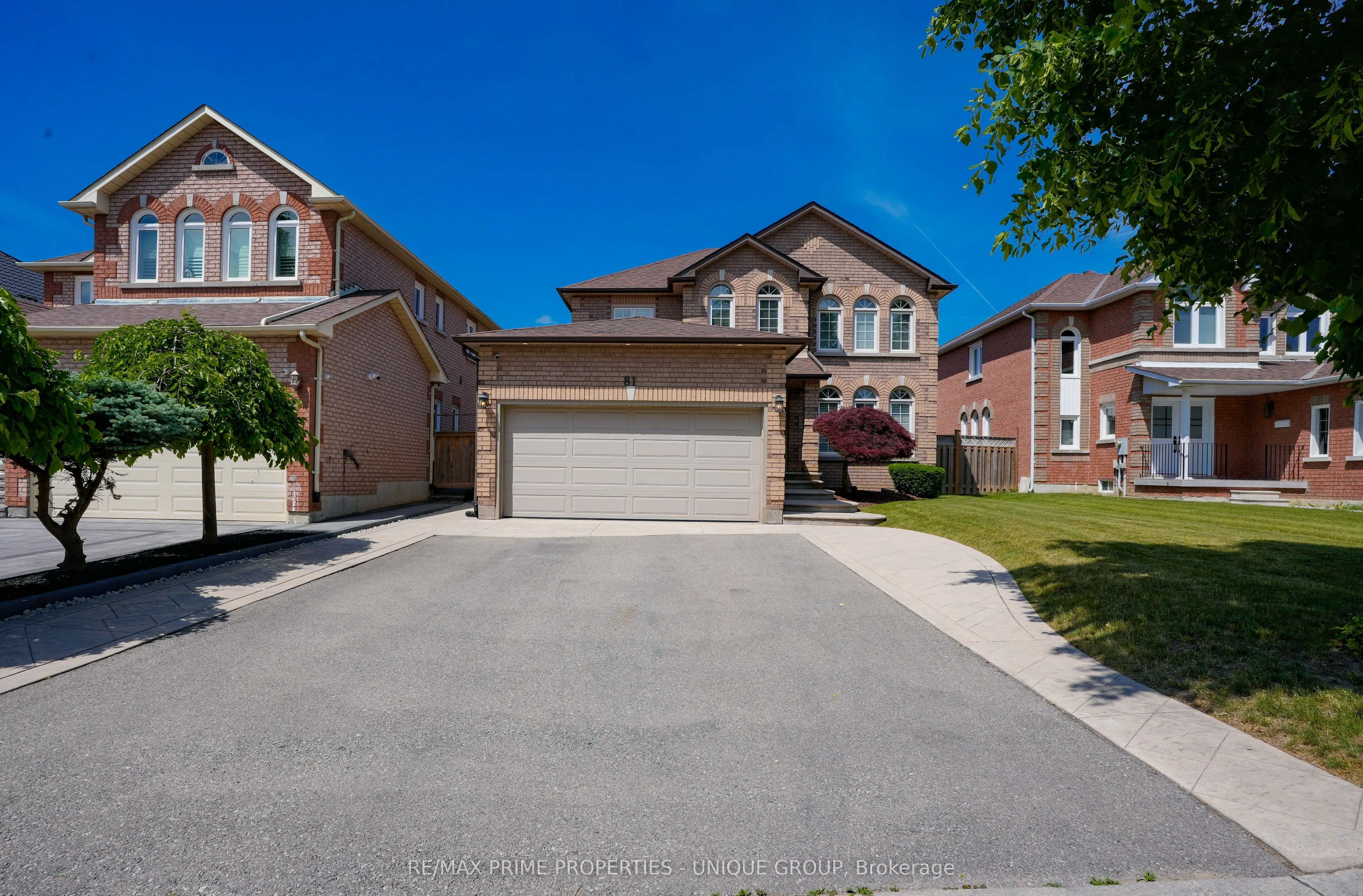 81 DEIB Crescent