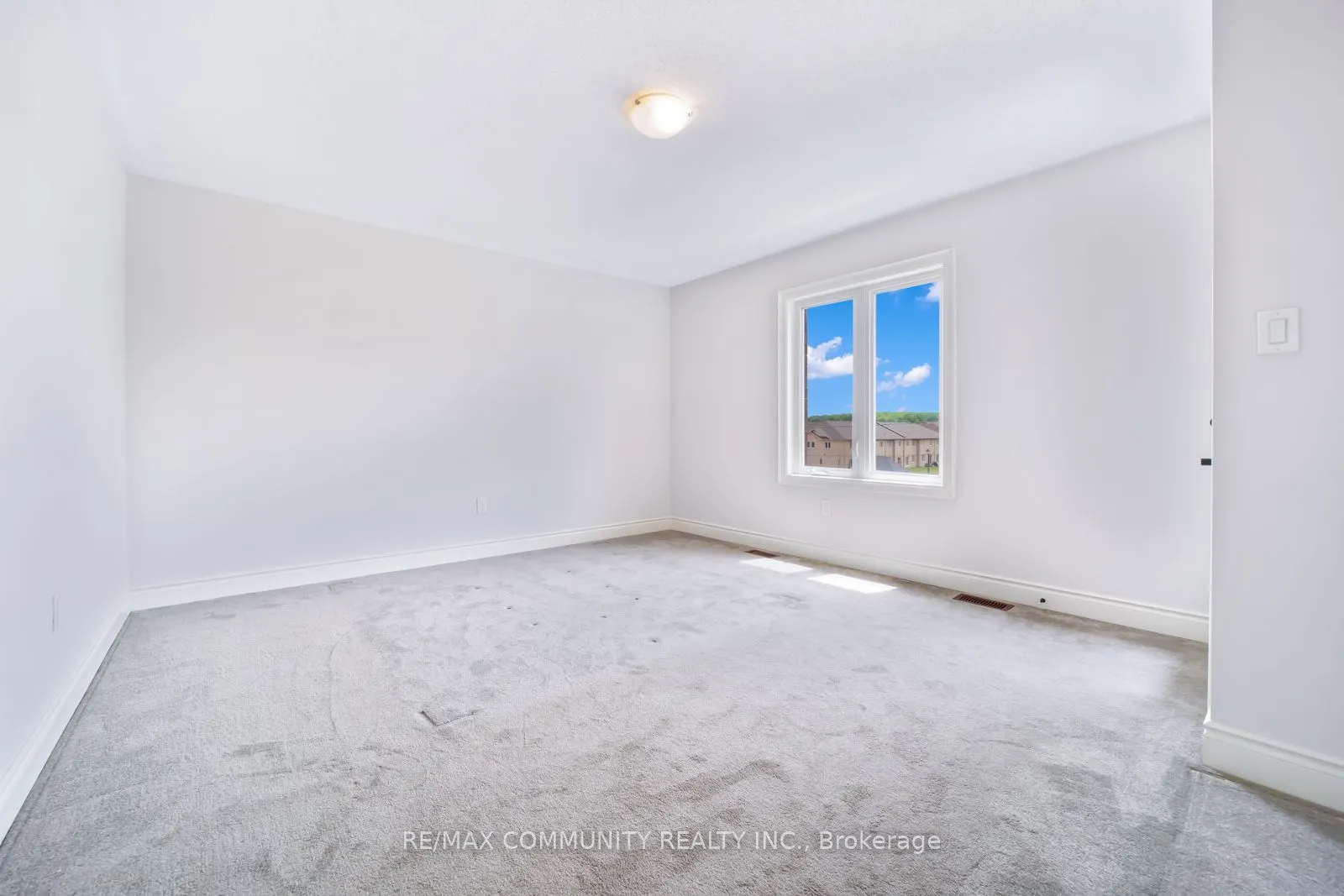 16 Alan Williams Trail