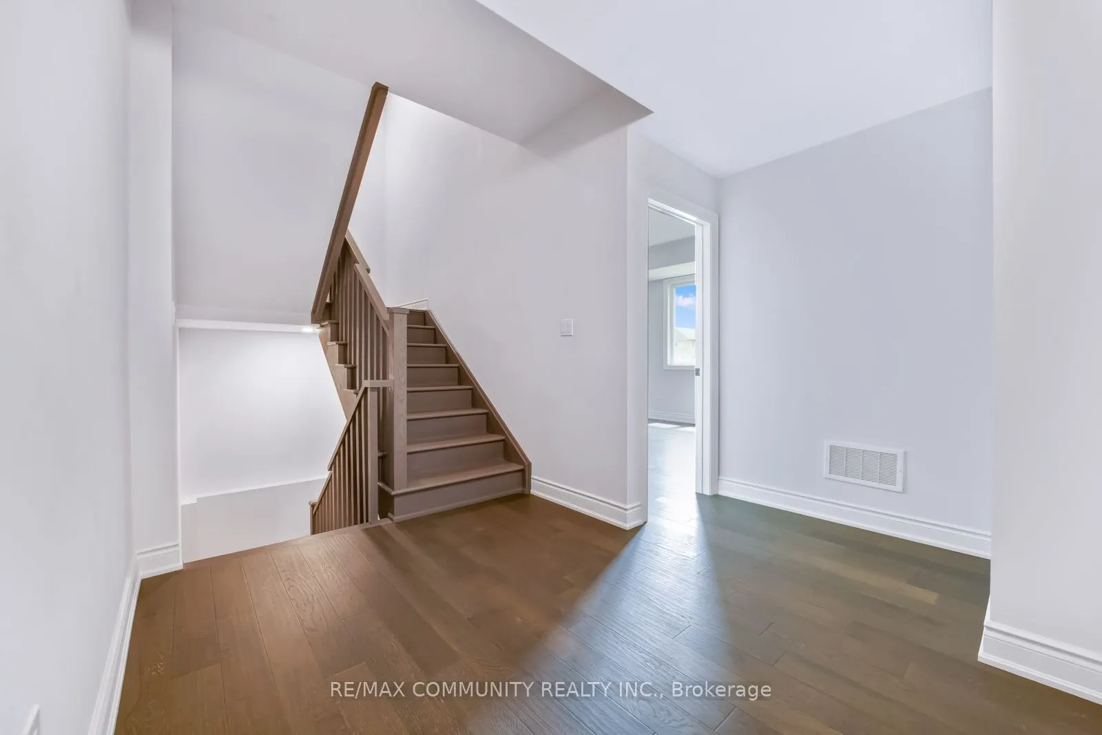 16 Alan Williams Trail