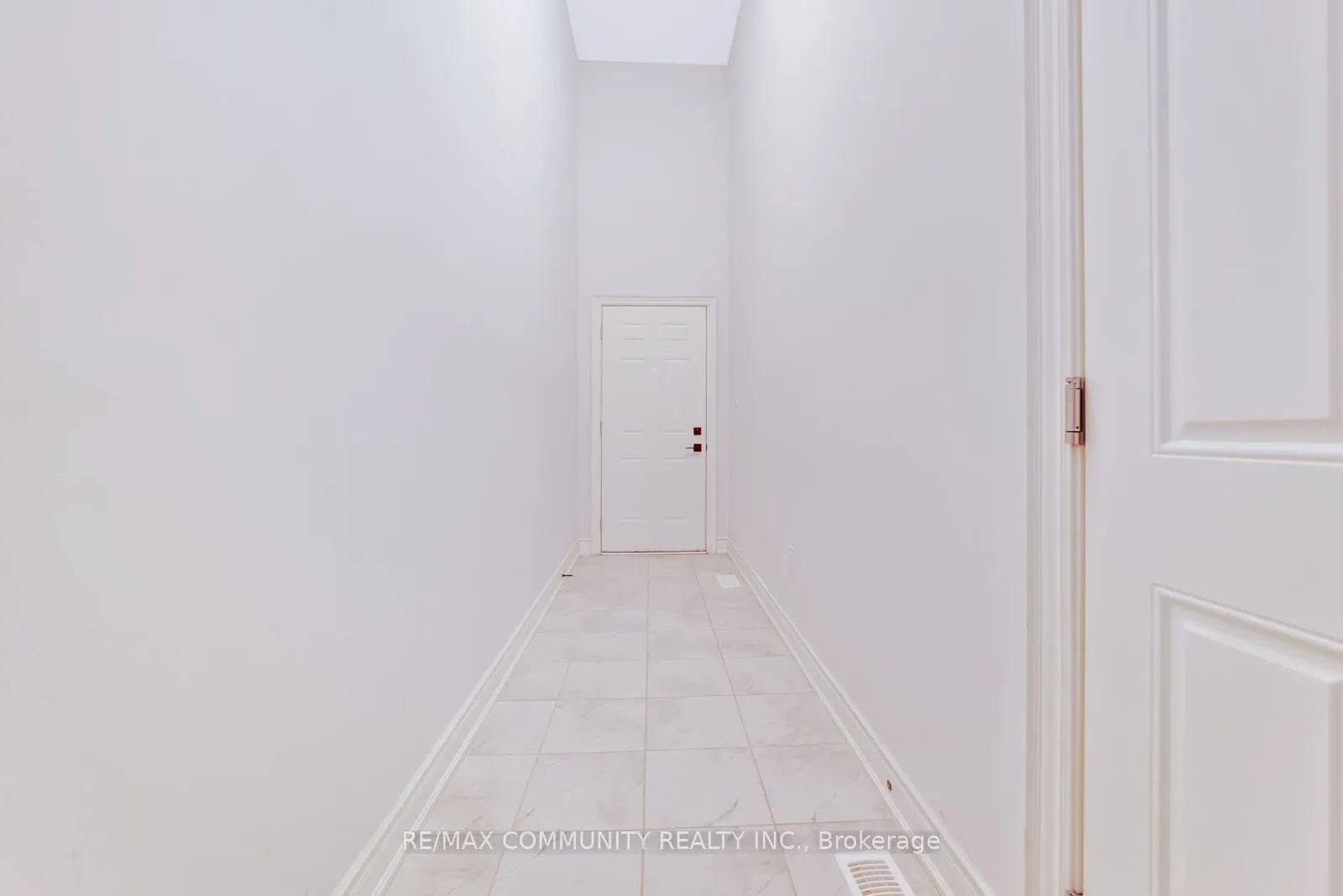 16 Alan Williams Trail