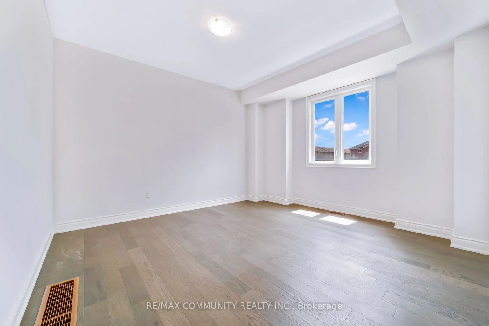 16 Alan Williams Trail
