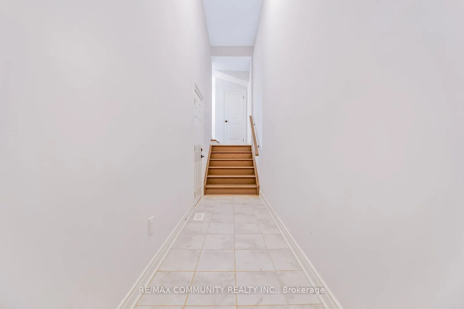 16 Alan Williams Trail