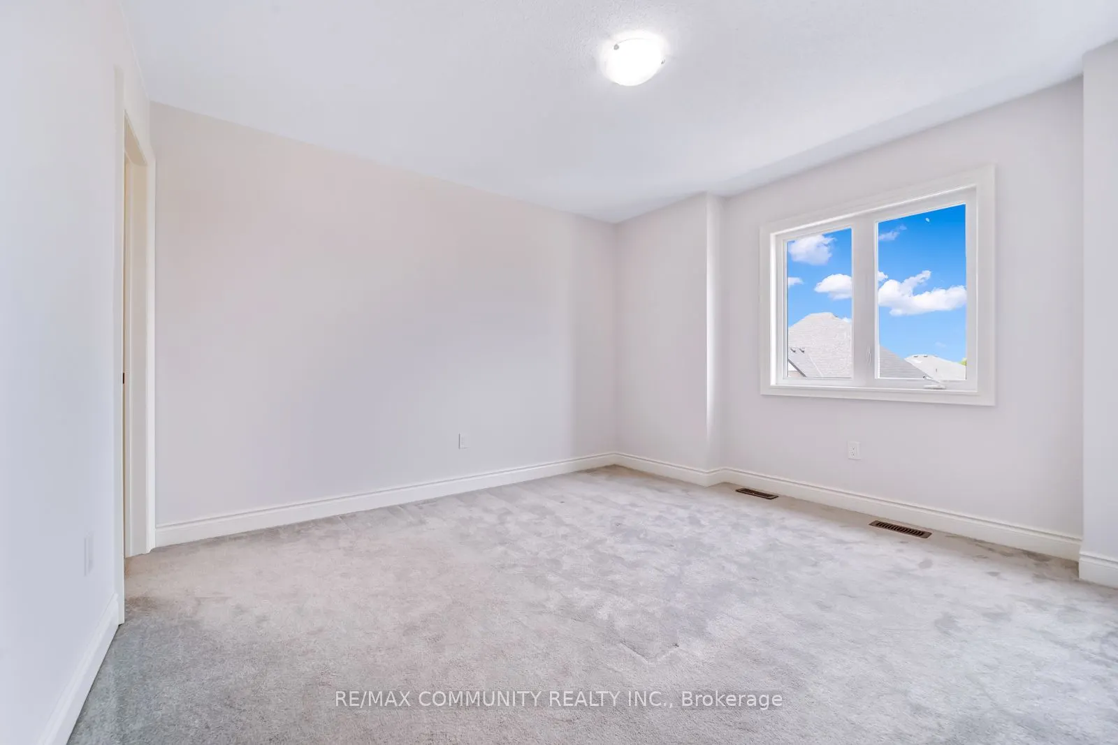 16 Alan Williams Trail