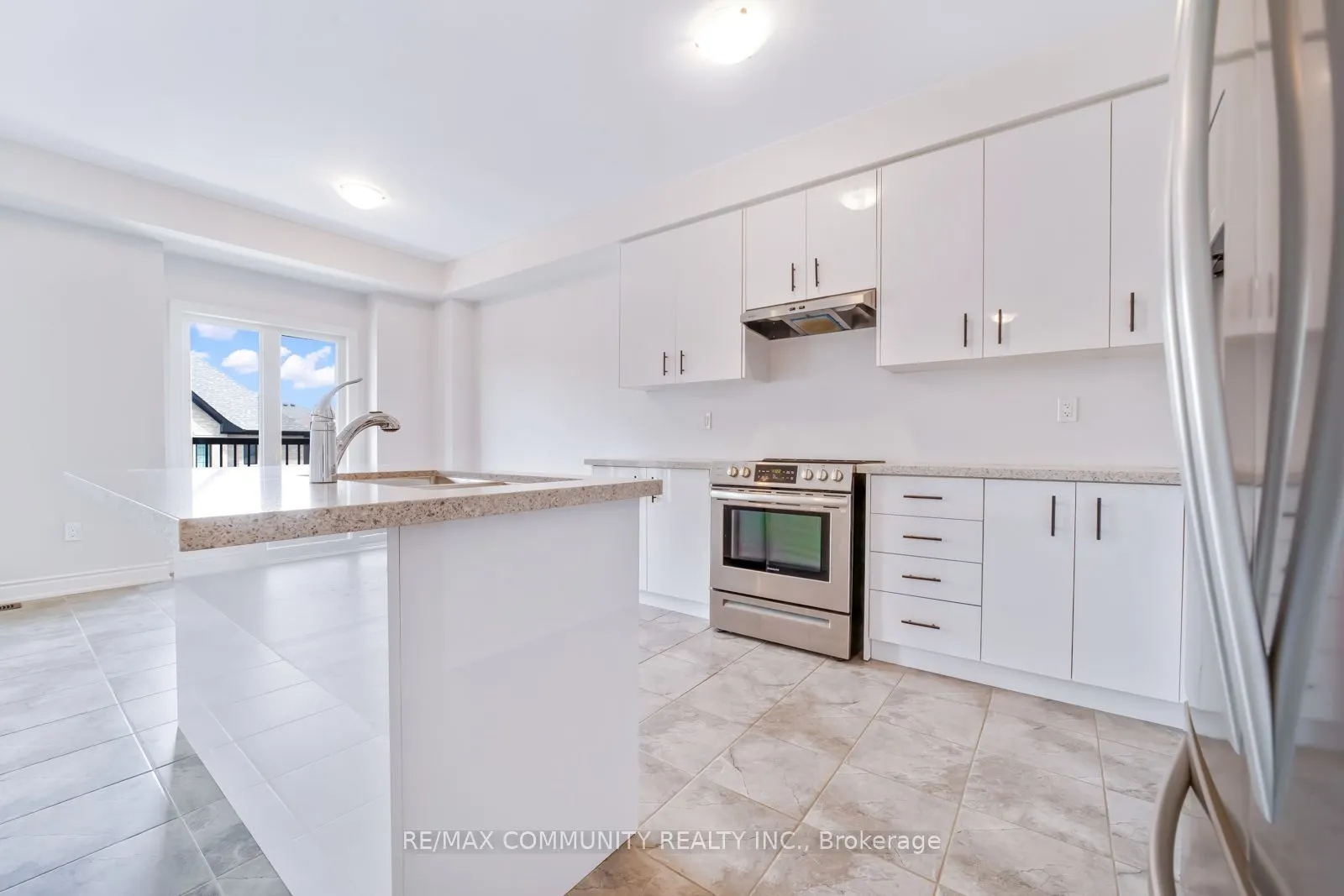 16 Alan Williams Trail