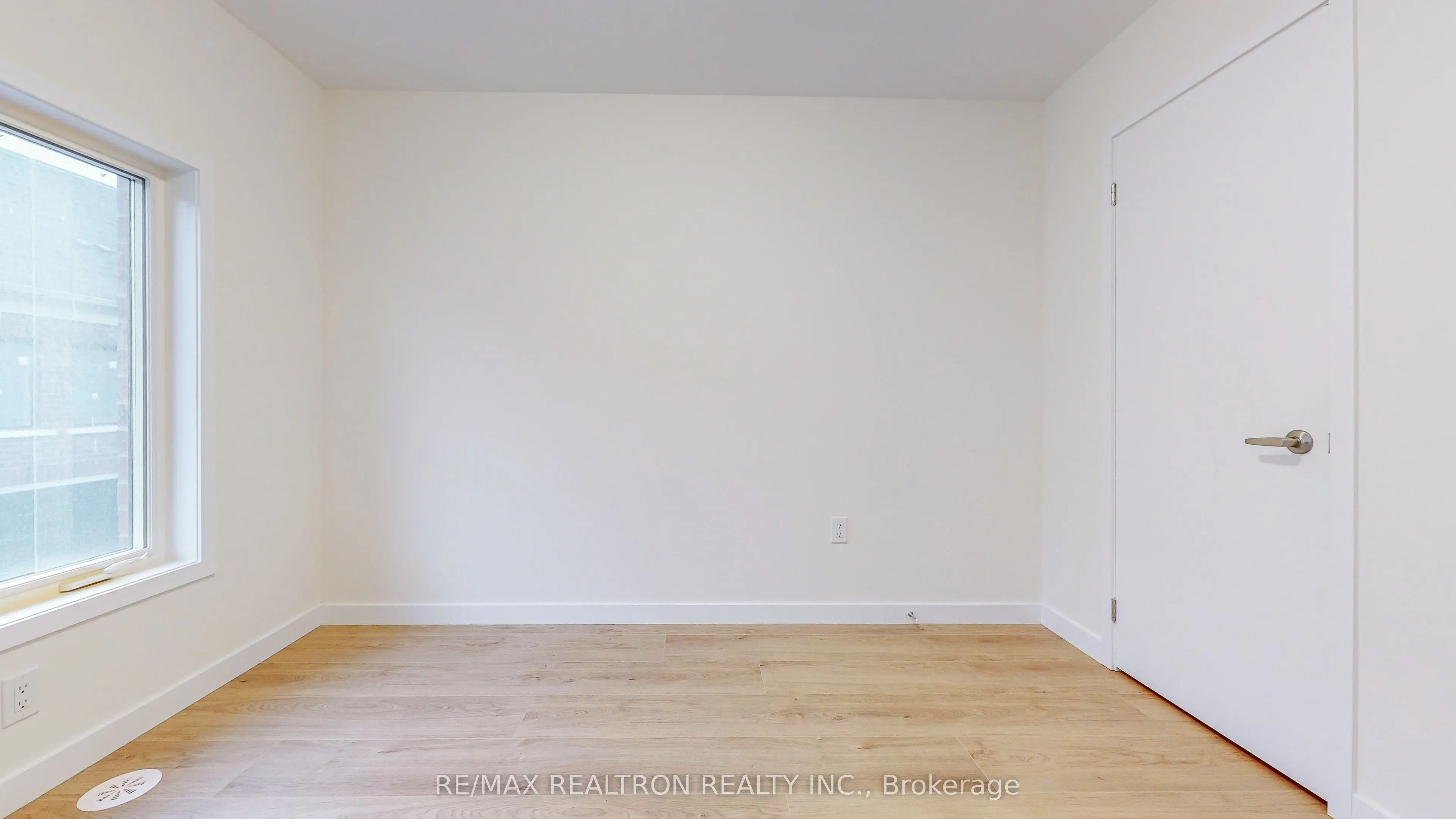 10262 Keele Street, #6