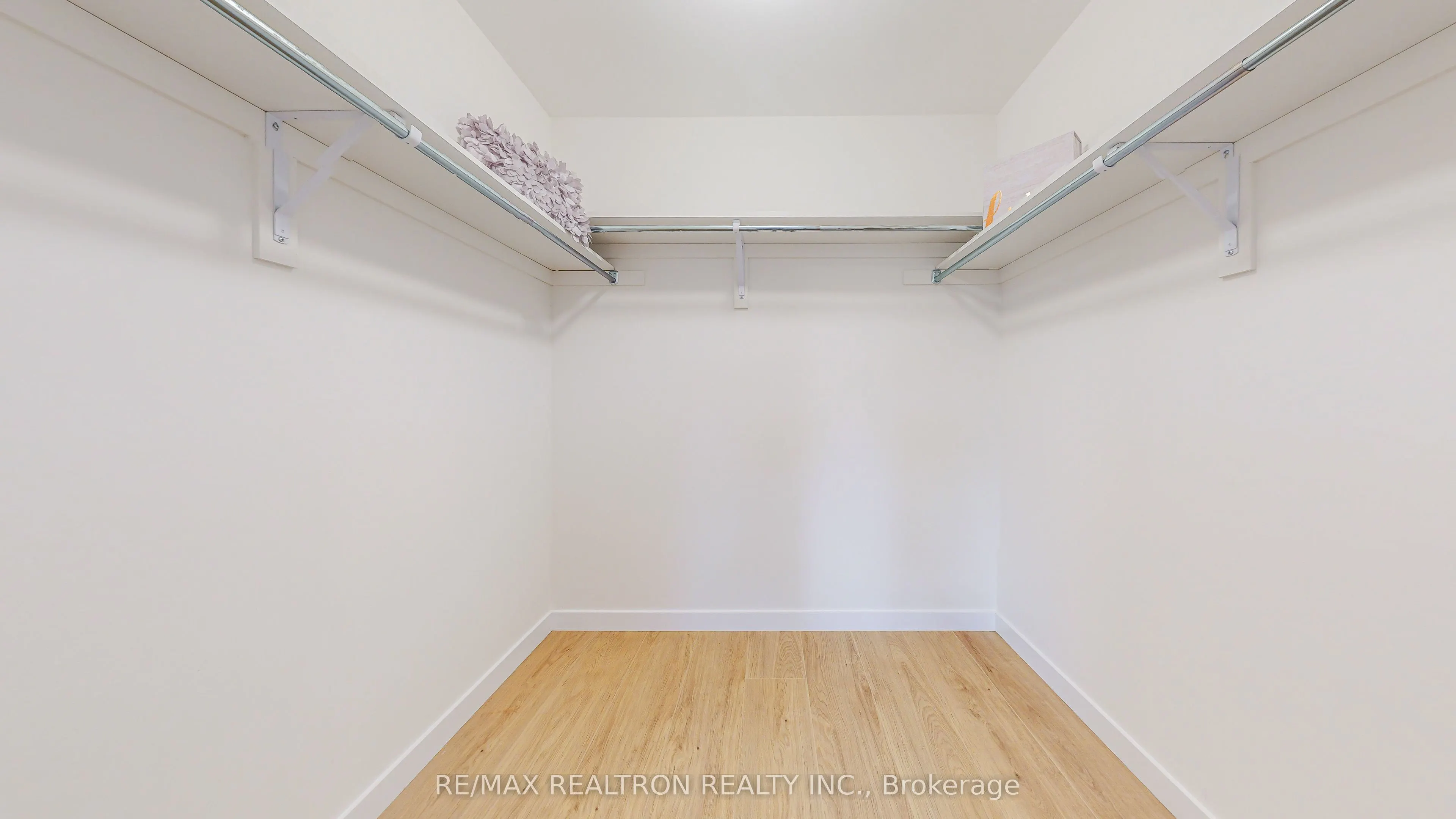 10262 Keele Street, #6