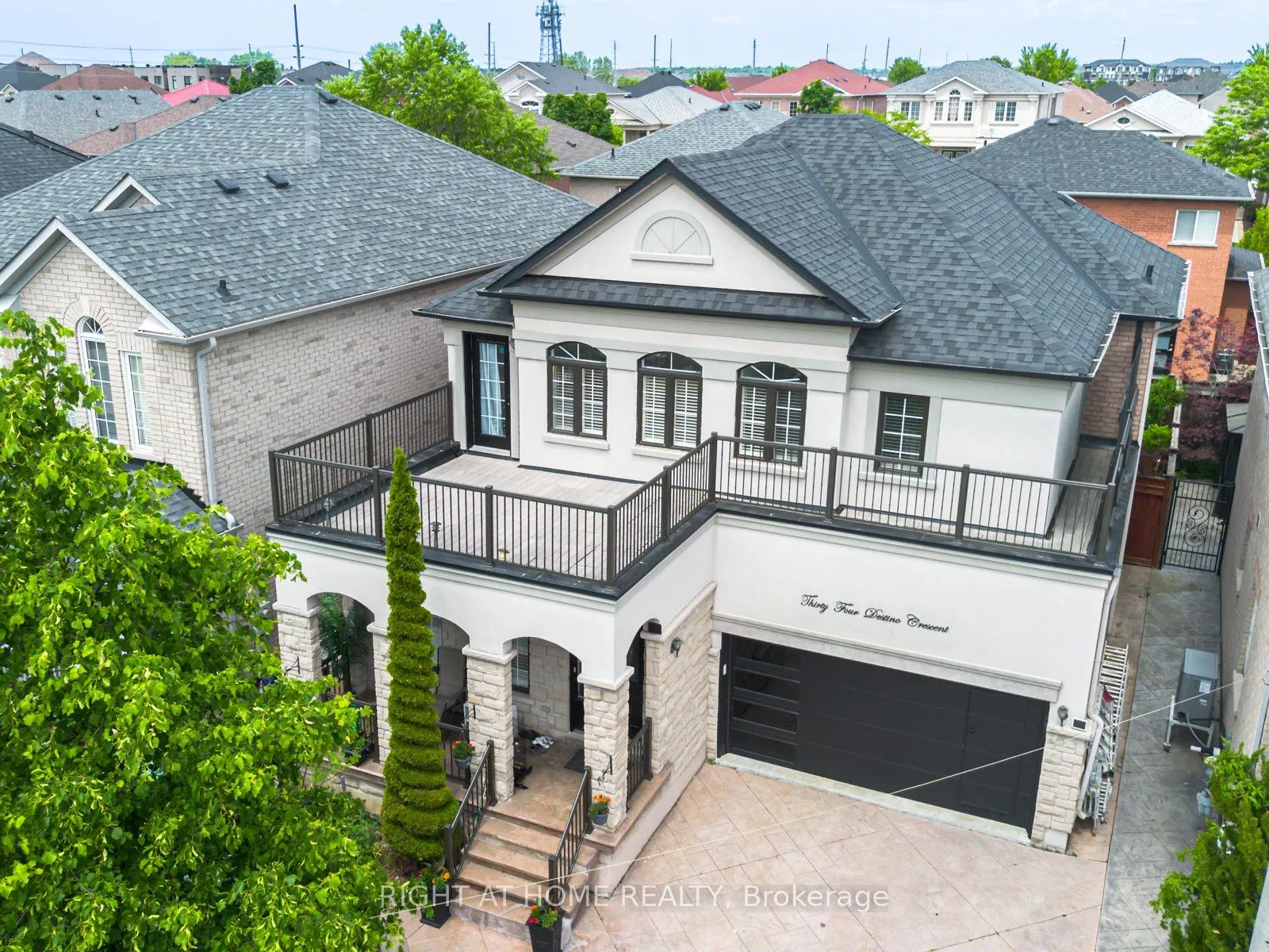 34 Destino Crescent