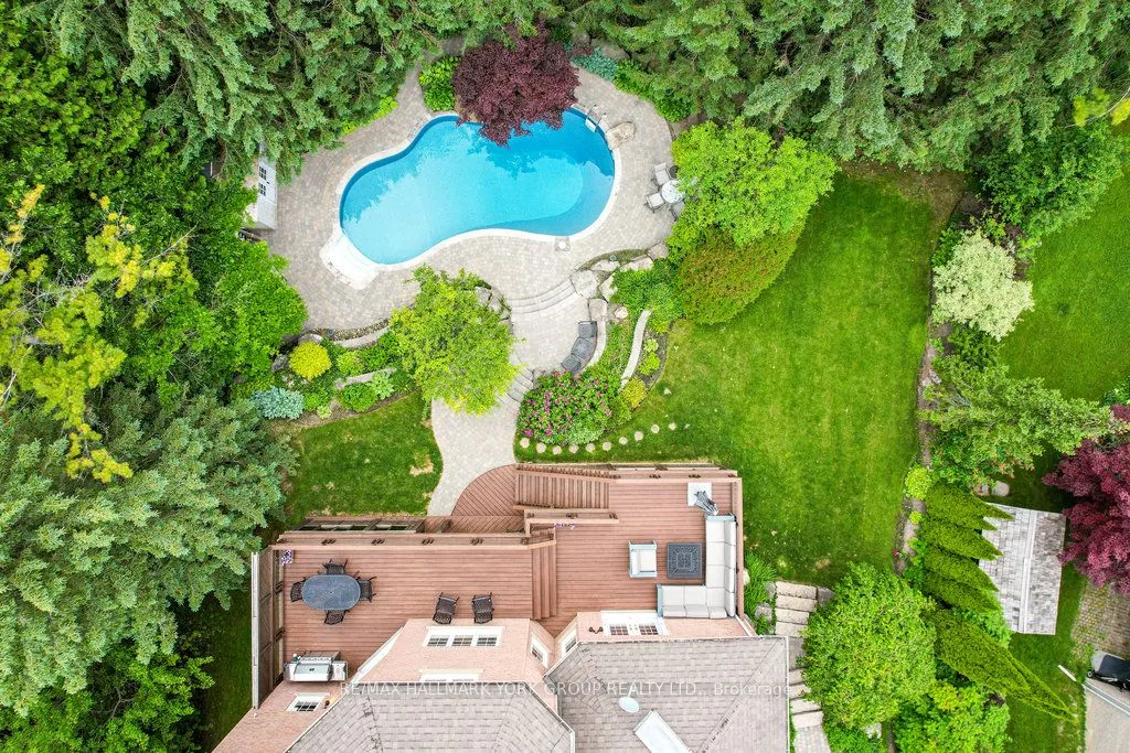 1032 Sir Ivor Court