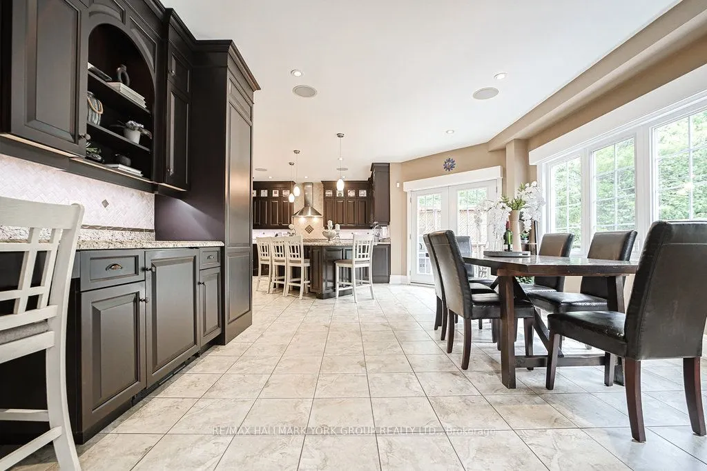 1032 Sir Ivor Court