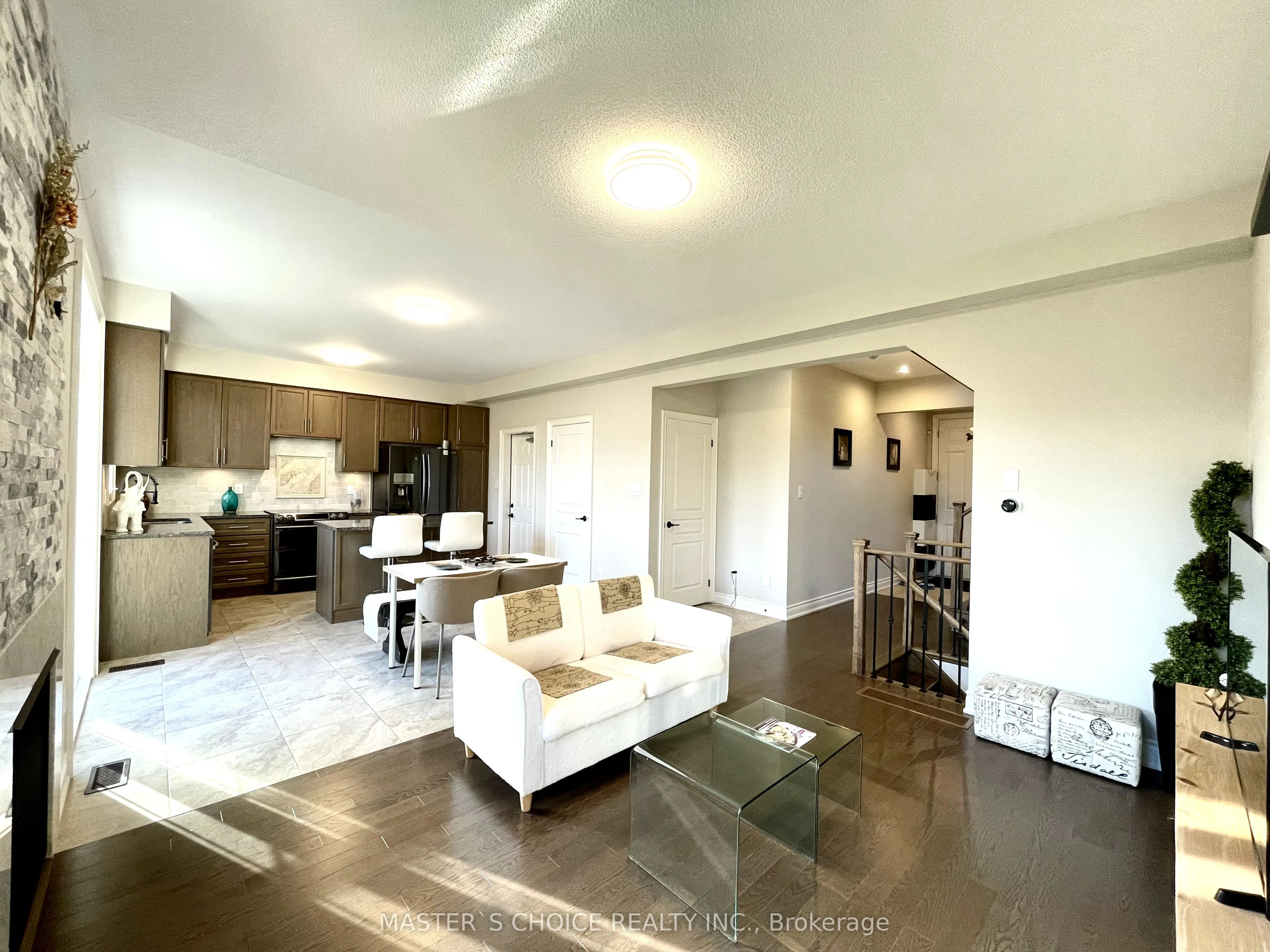 40 Briarfield Avenue