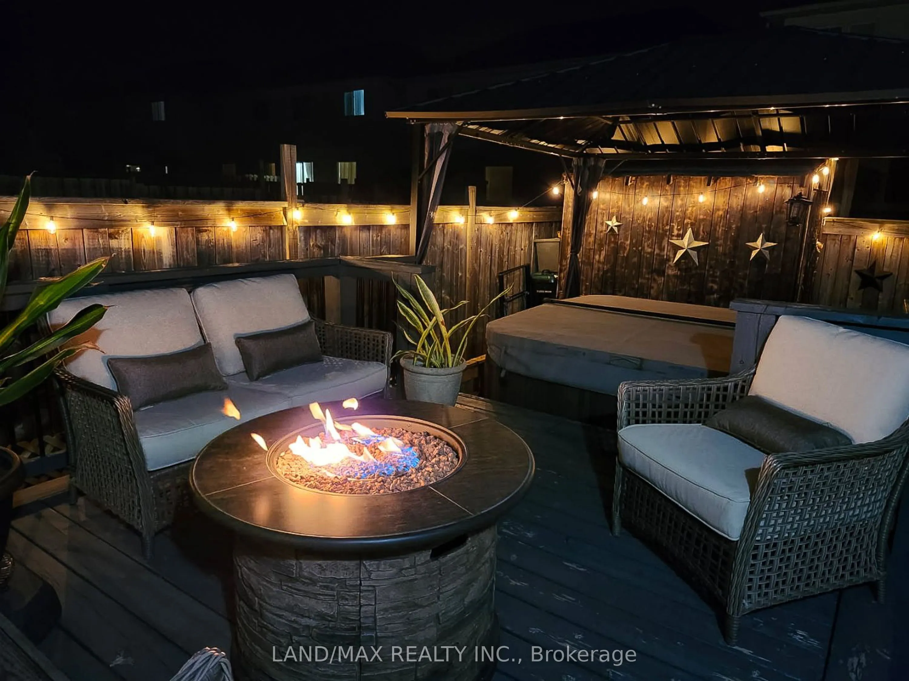 88 Lookout Street