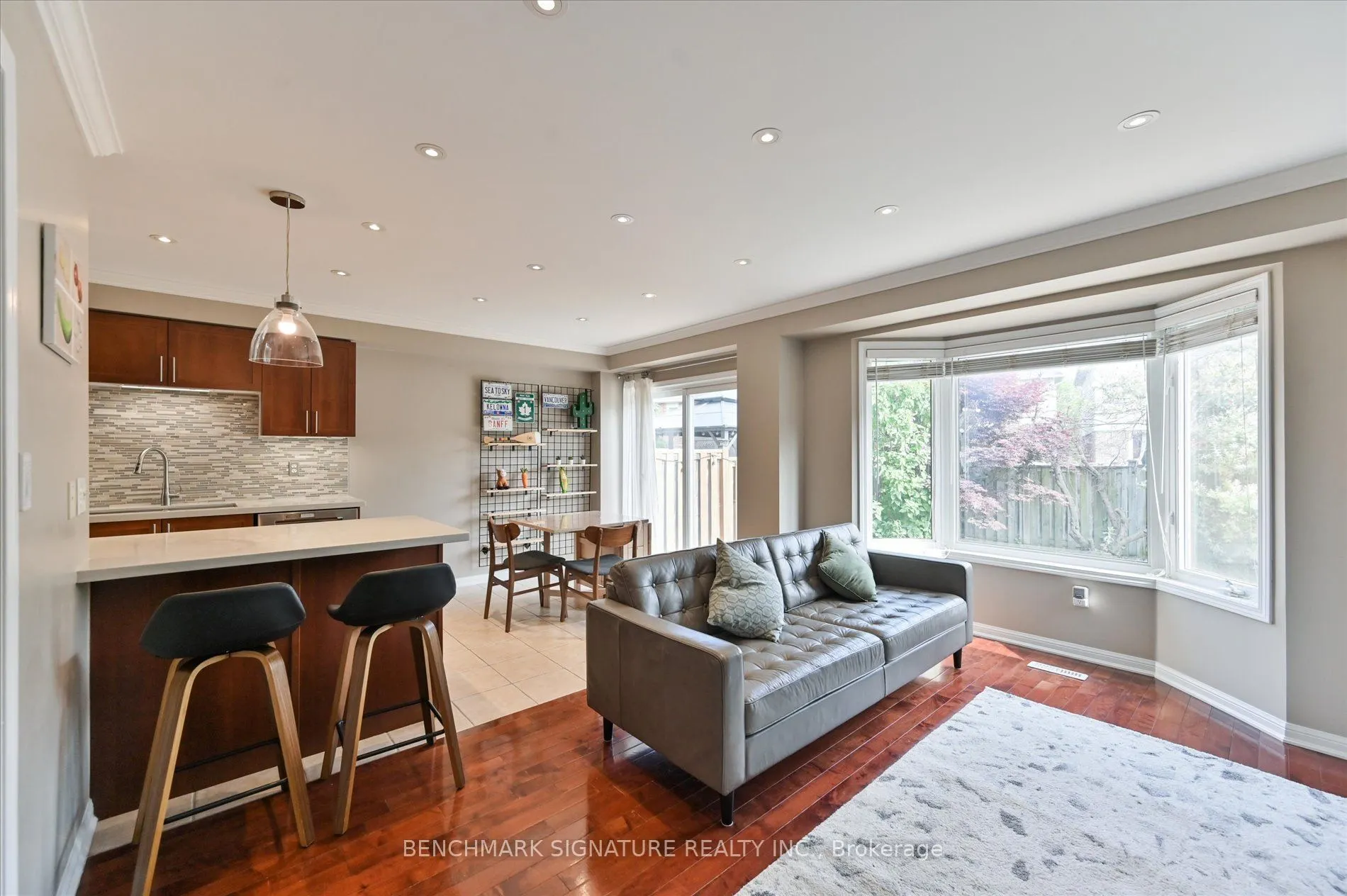 37 Harry Sanders Avenue