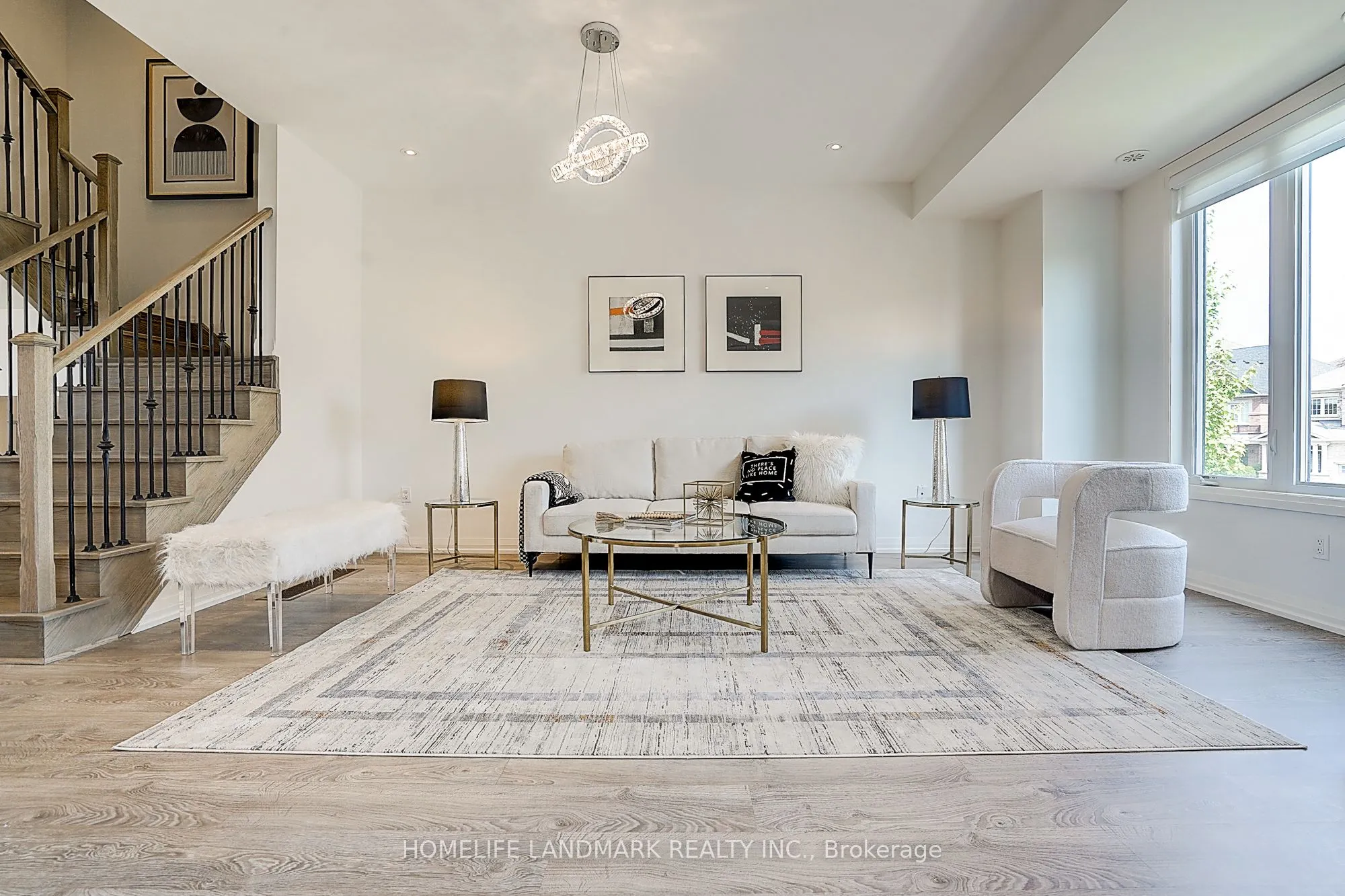 33 George Kirby Street