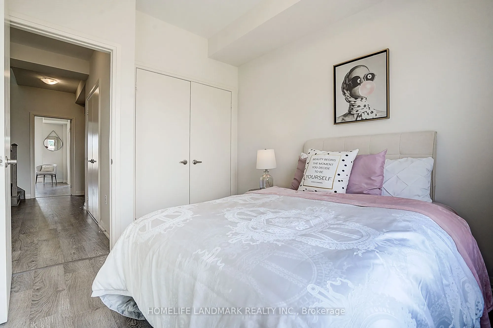 33 George Kirby Street