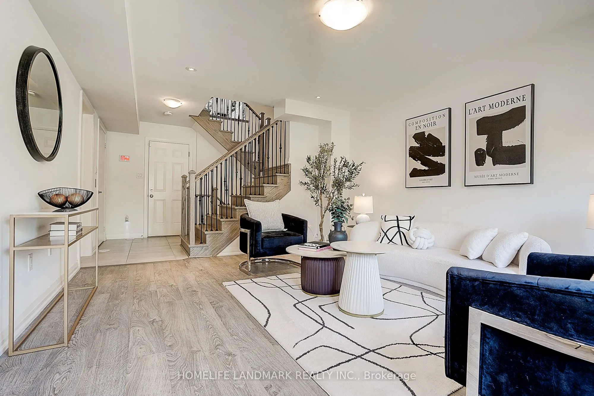 33 George Kirby Street