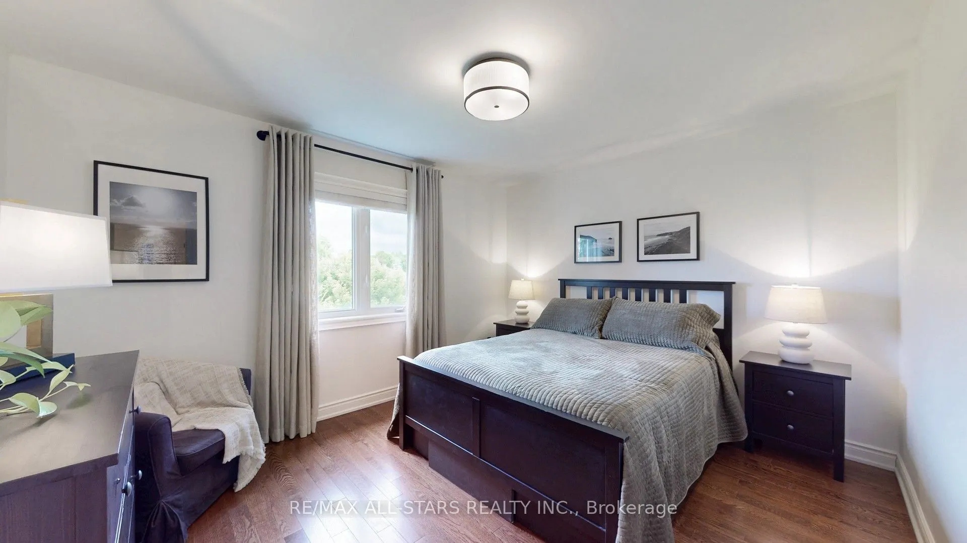 94 Campbell Drive S